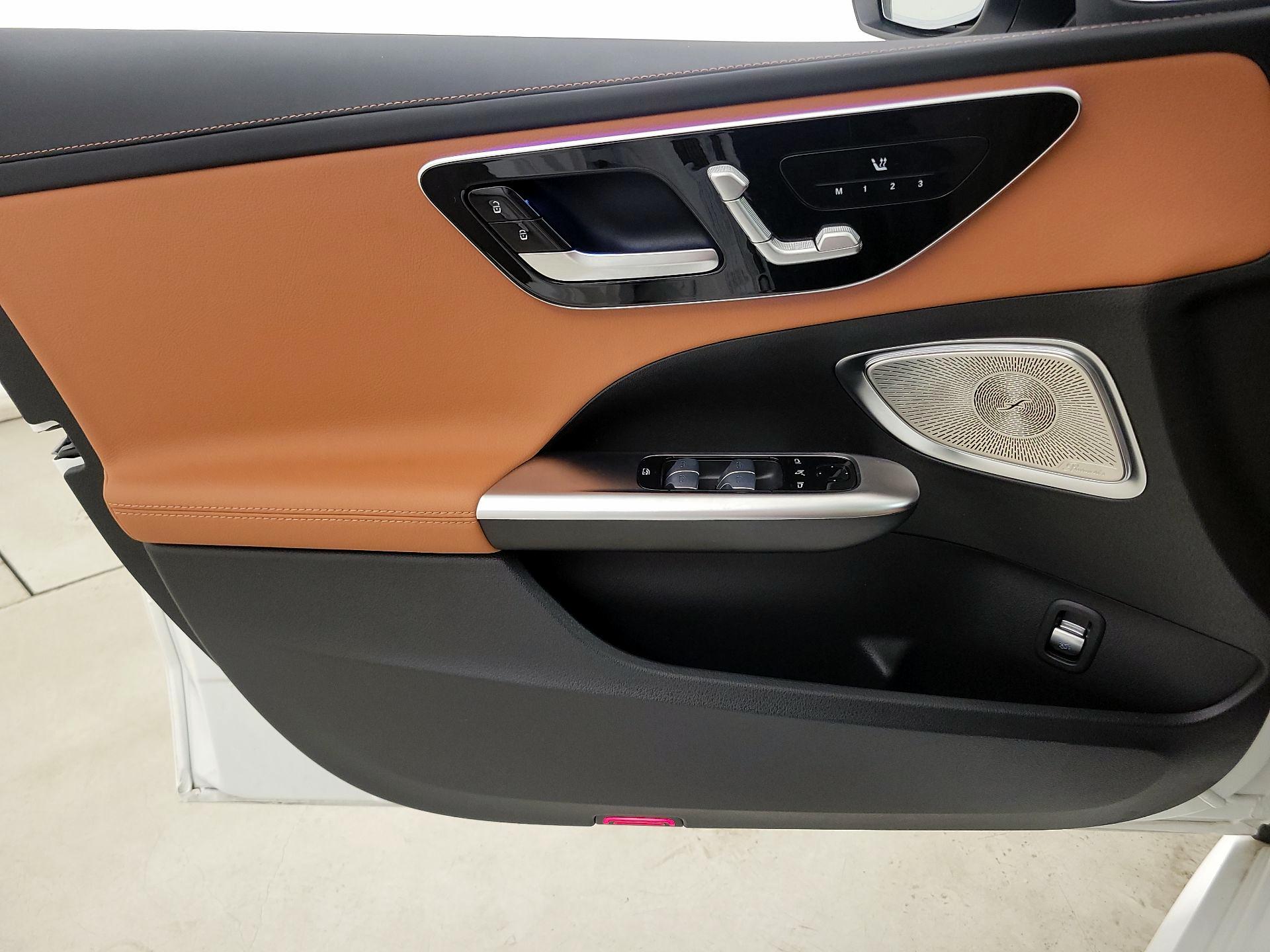 Thumbnail: 2023 Mercedes-Benz C-Class - 12