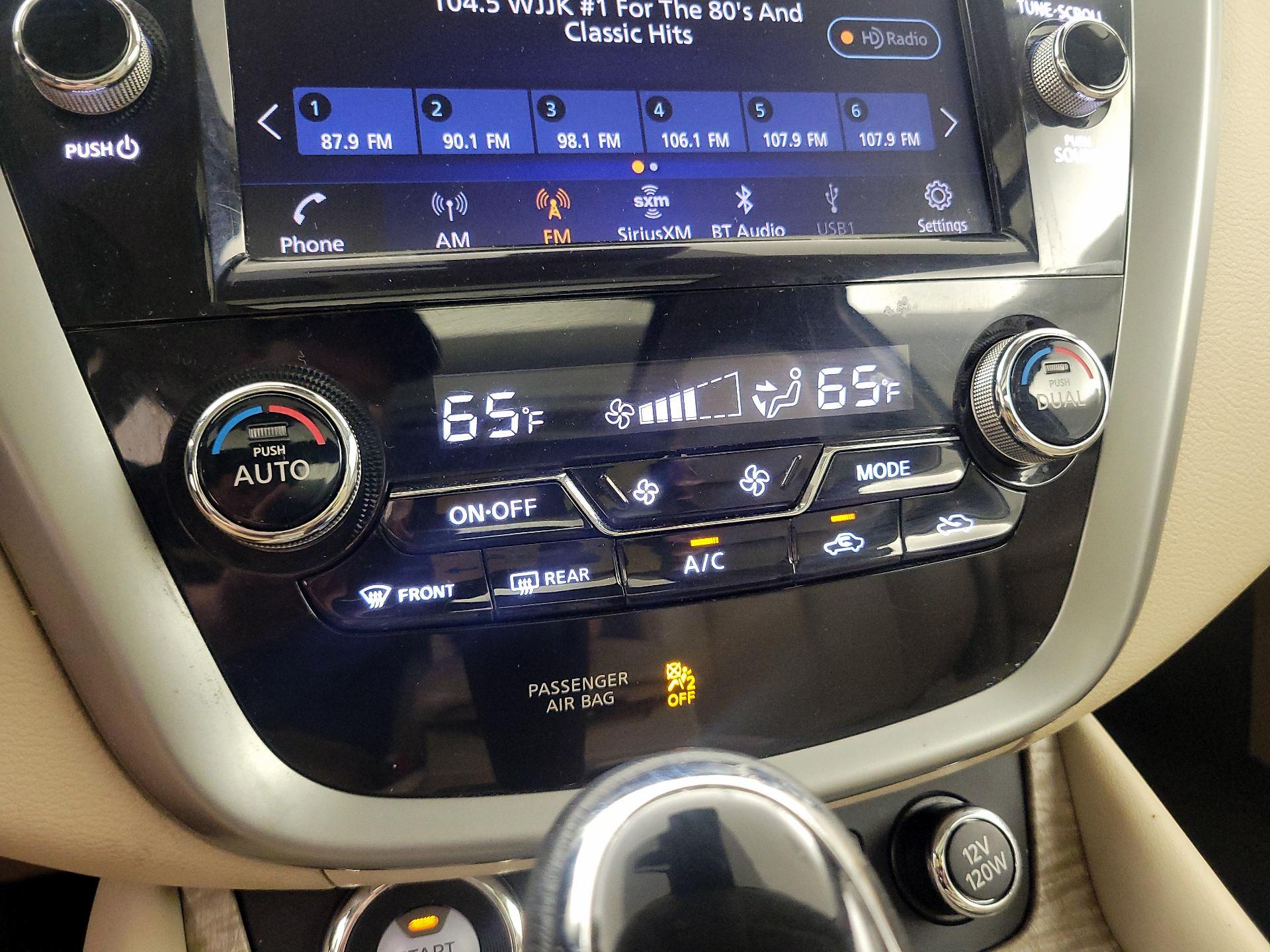 Thumbnail: 2019 Nissan Murano - 17
