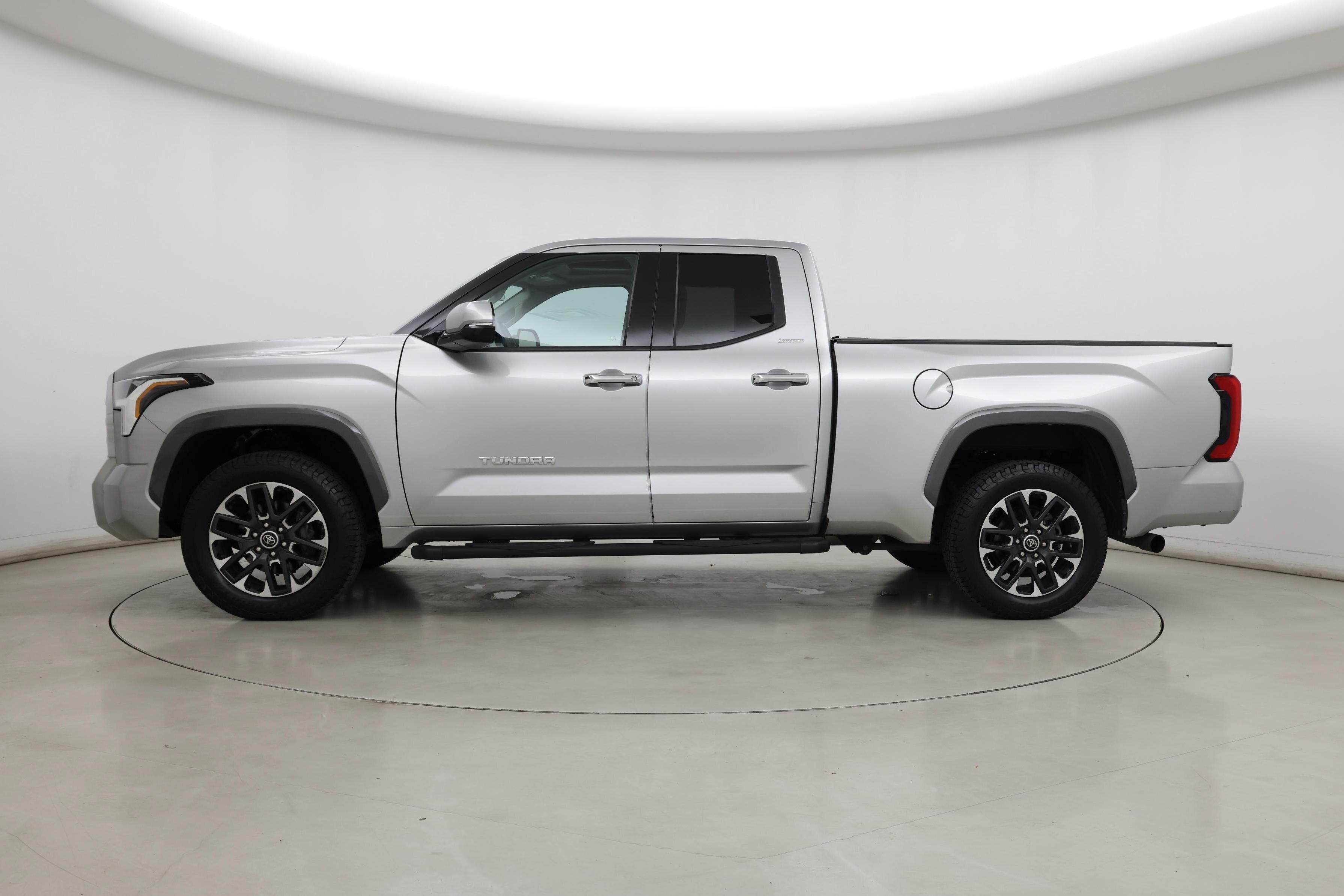 Thumbnail: 2022 Toyota Tundra - 3