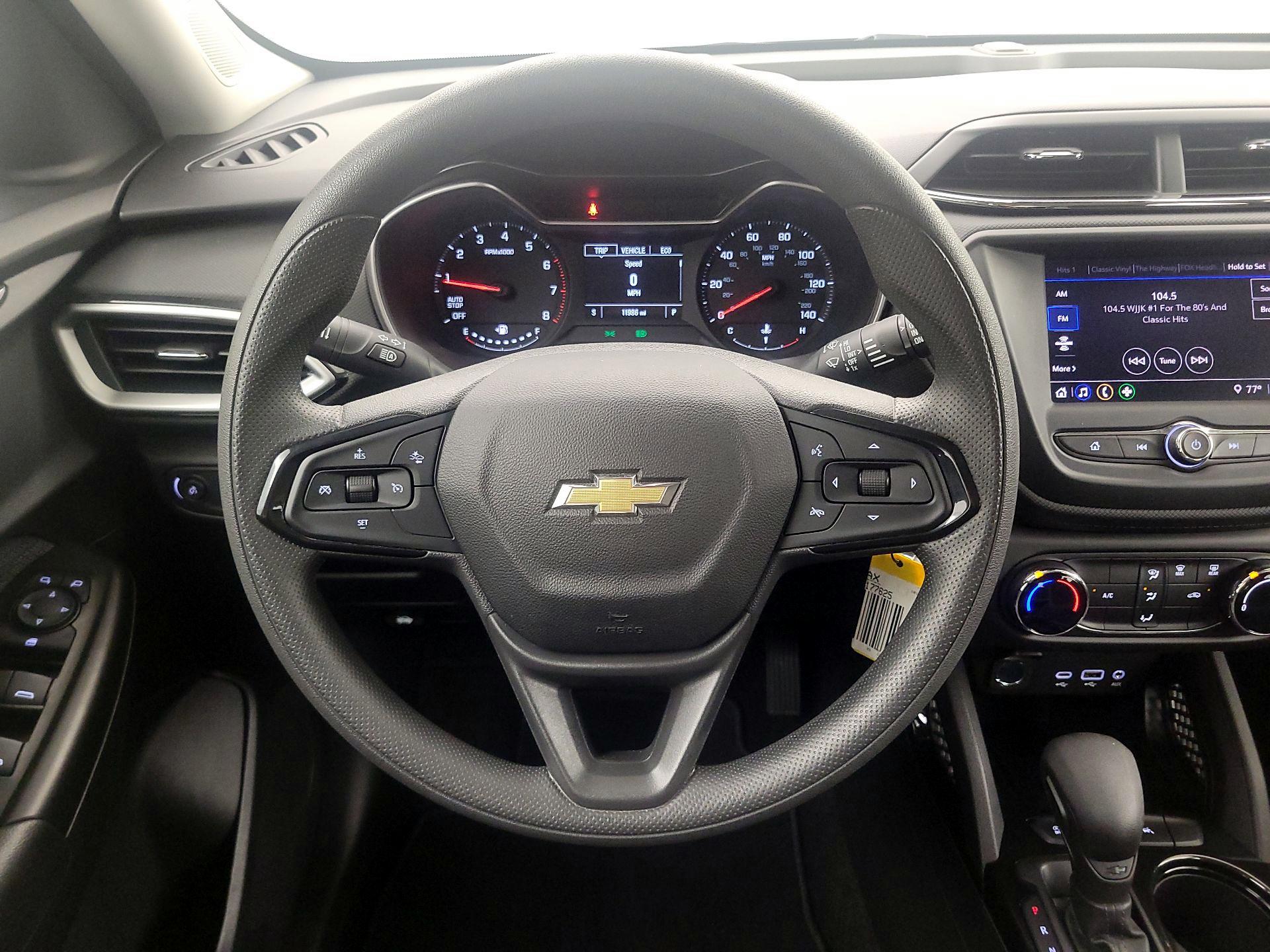 Thumbnail: 2023 Chevrolet TrailBlazer - 10