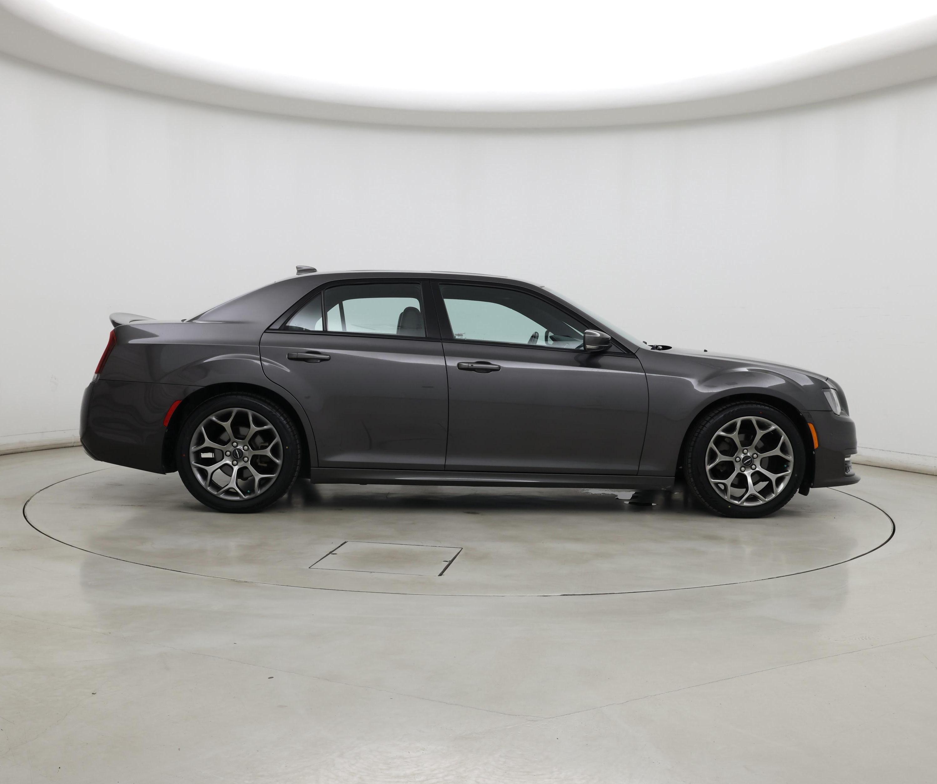 Thumbnail: 2018 Chrysler 300 - 7