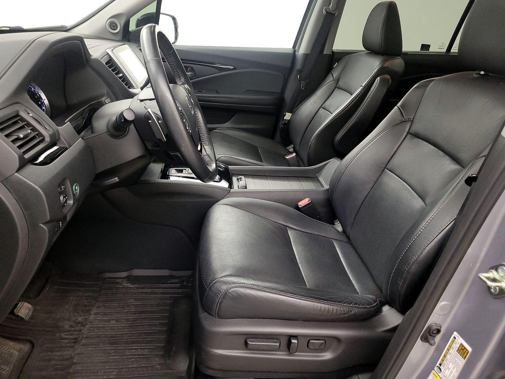 Thumbnail: 2016 Honda Pilot - 11