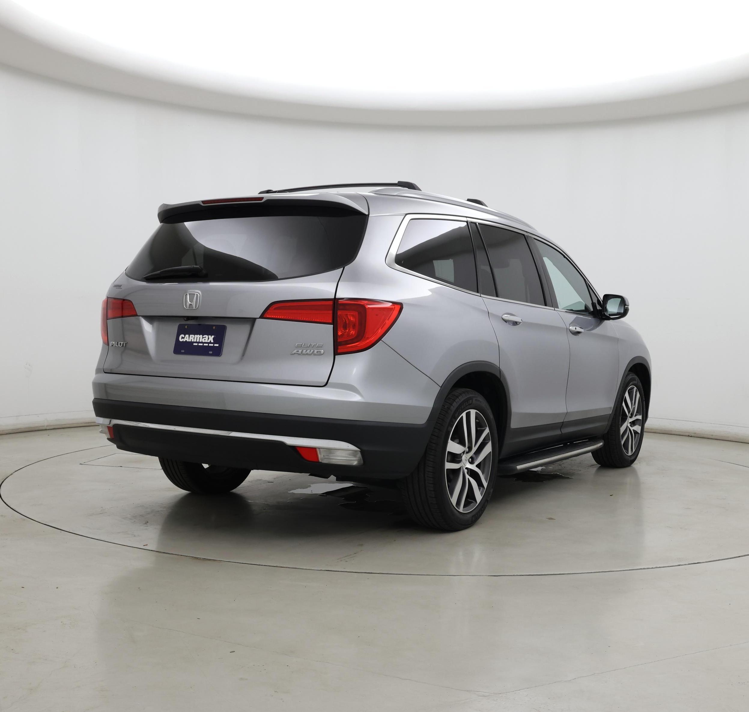 Thumbnail: 2016 Honda Pilot - 8