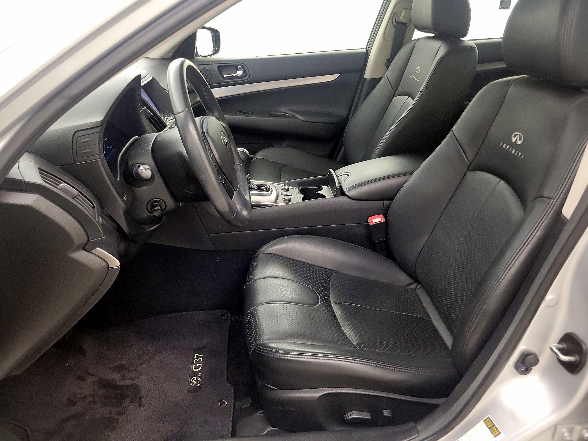 Thumbnail: 2013 INFINITI G37 - 11