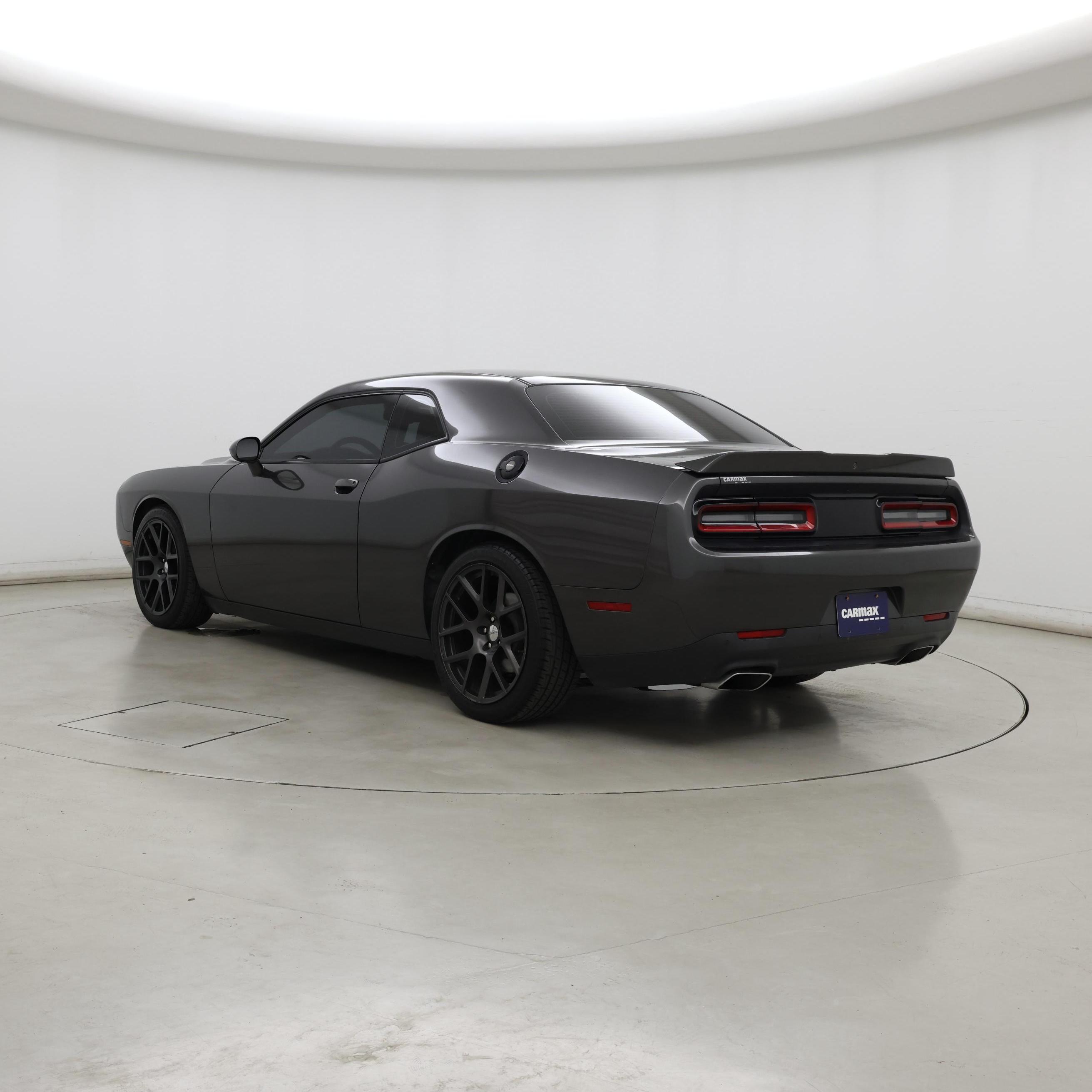 Thumbnail: 2016 Dodge Challenger - 2