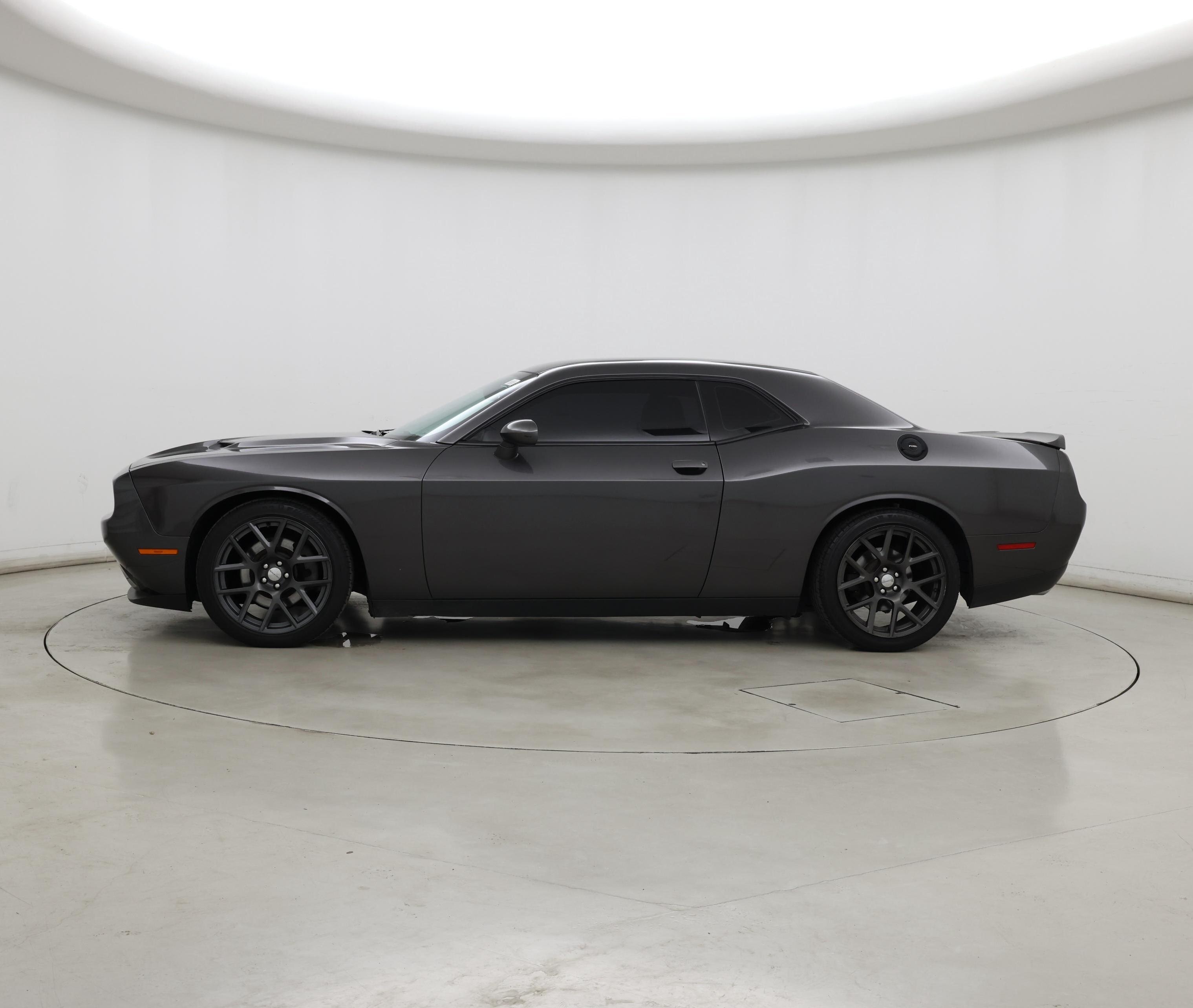 Thumbnail: 2016 Dodge Challenger - 3