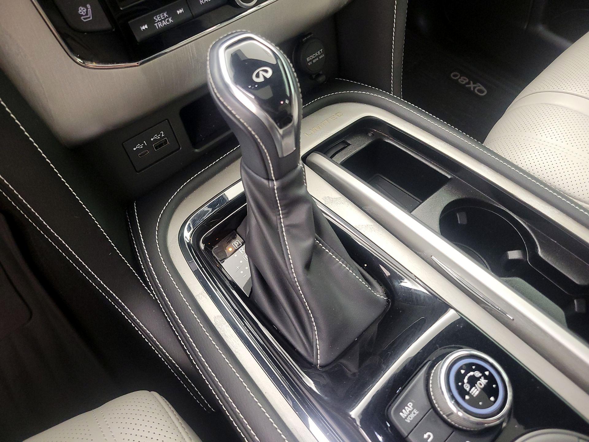 Thumbnail: 2020 INFINITI QX80 - 18