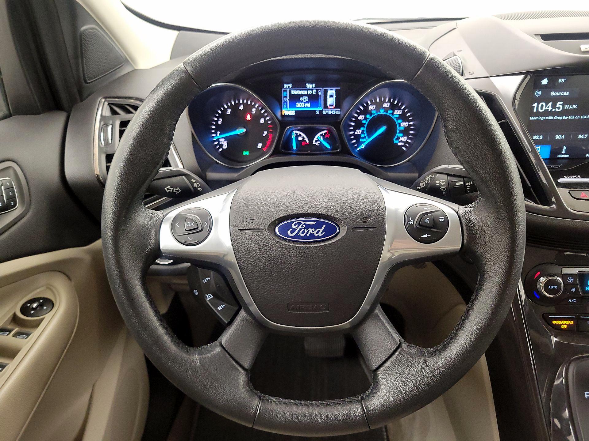Thumbnail: 2016 Ford Escape - 10