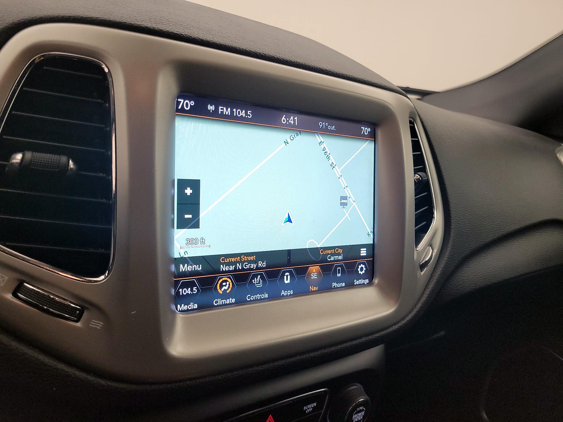 Thumbnail: 2021 Jeep Compass - 14