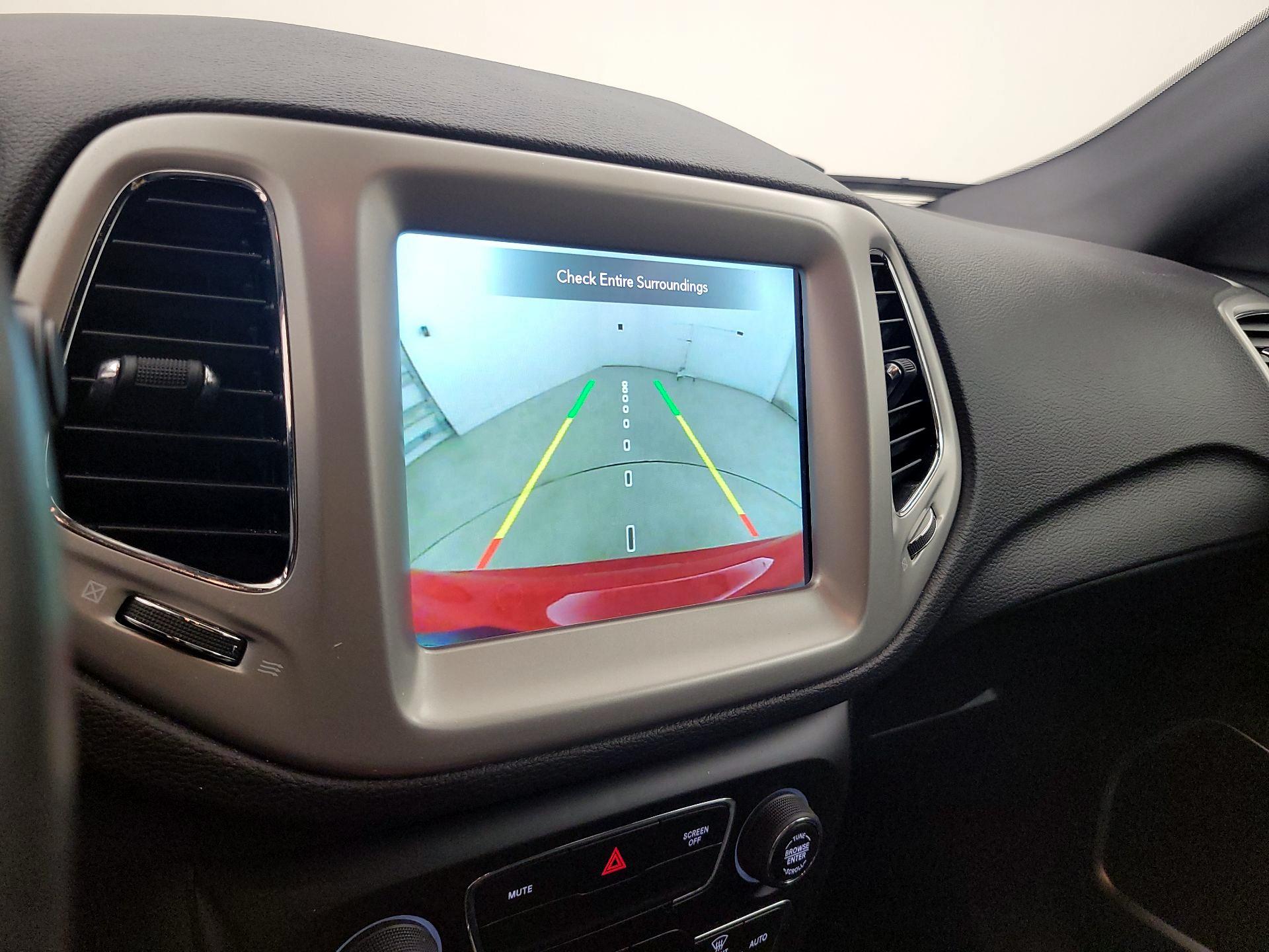 Thumbnail: 2021 Jeep Compass - 15
