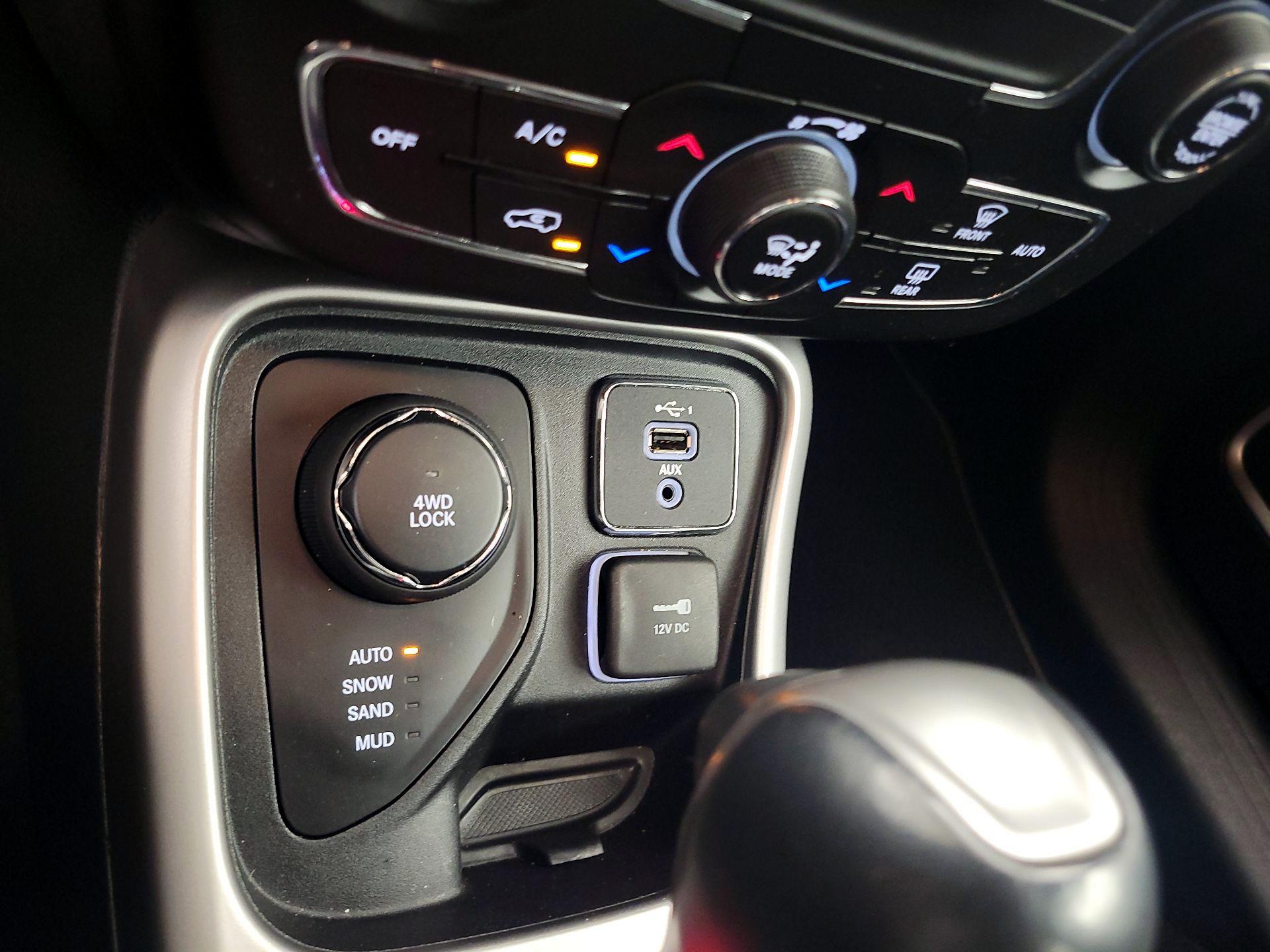 Thumbnail: 2021 Jeep Compass - 19