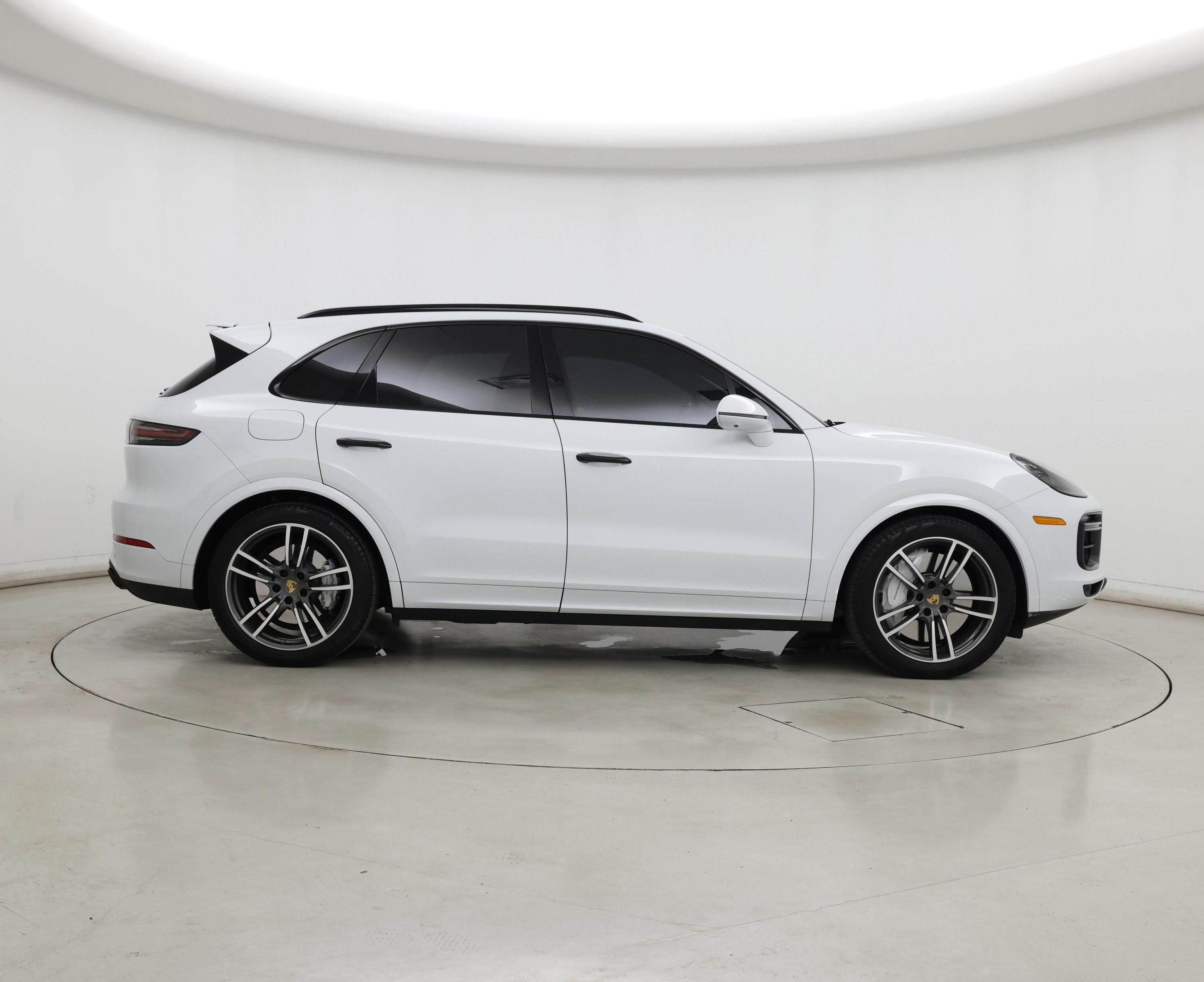 Thumbnail: 2020 Porsche Cayenne - 7