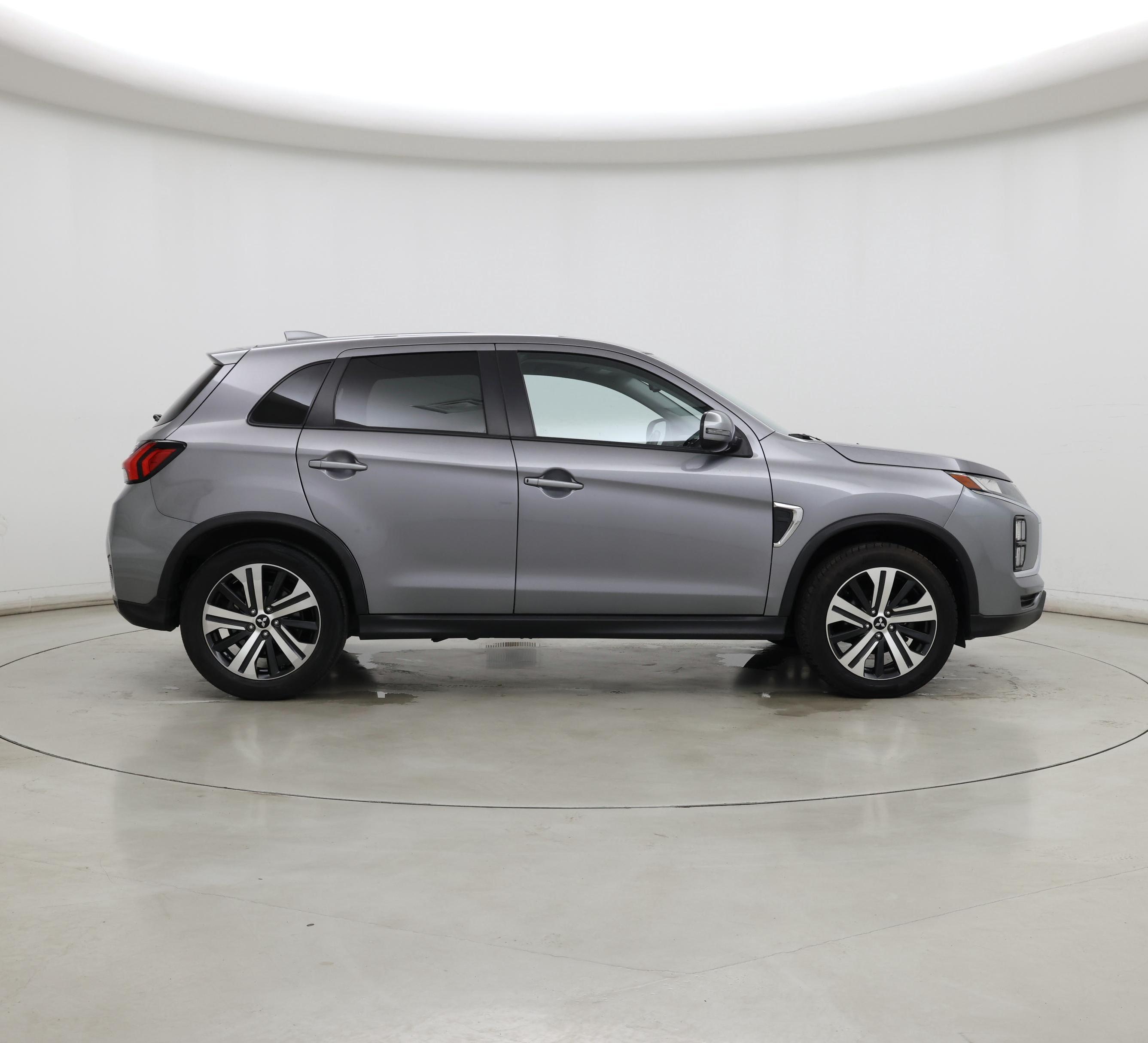 Thumbnail: 2020 Mitsubishi Outlander Sport - 7