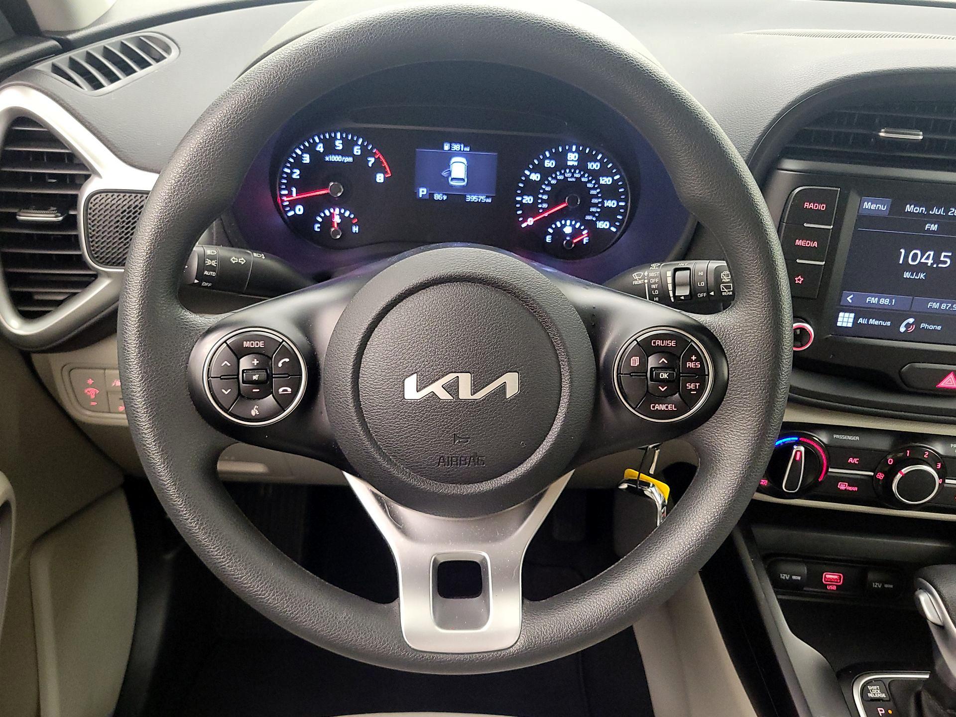 Thumbnail: 2022 Kia Soul - 10