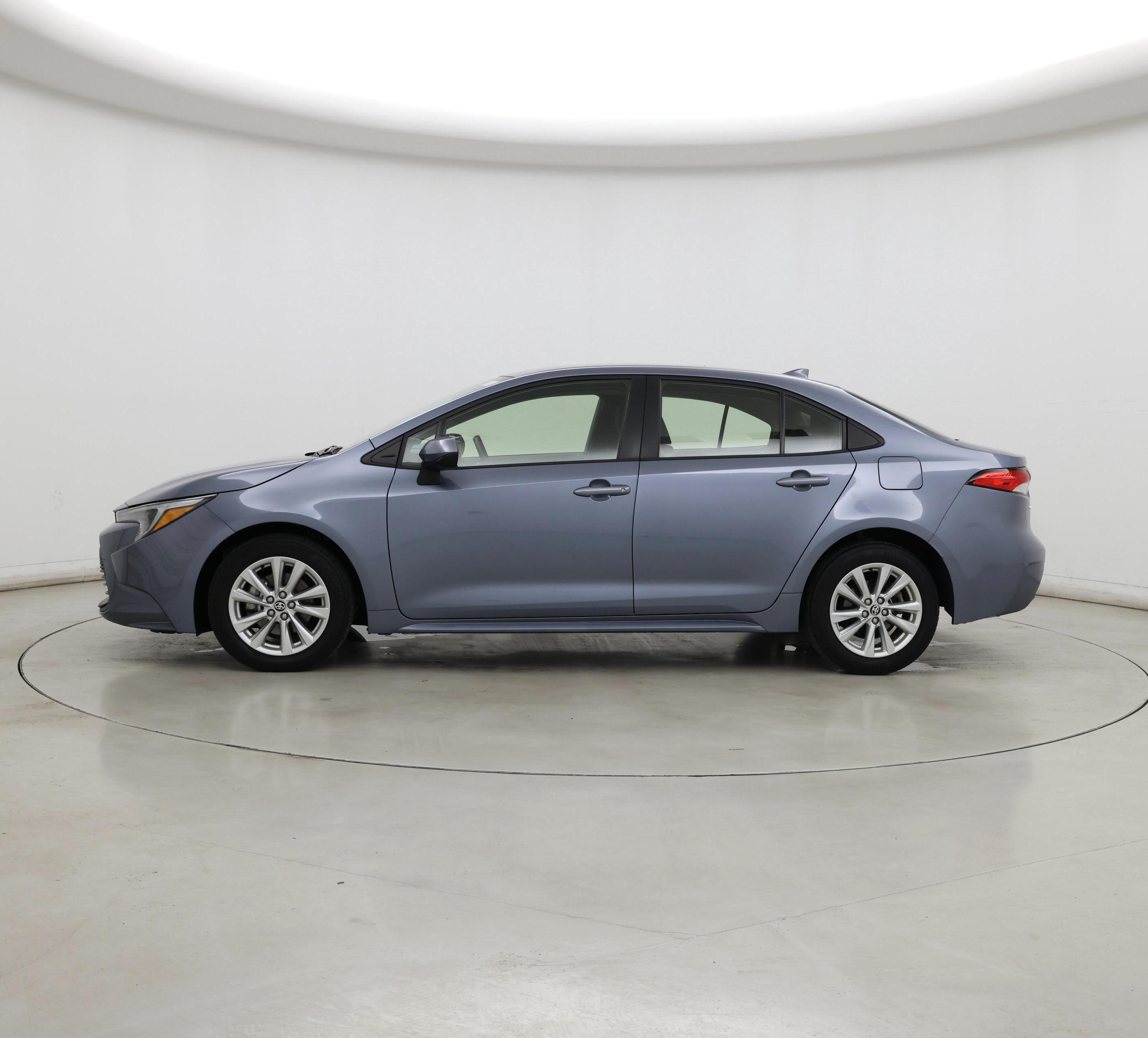 Thumbnail: 2023 Toyota Corolla - 3