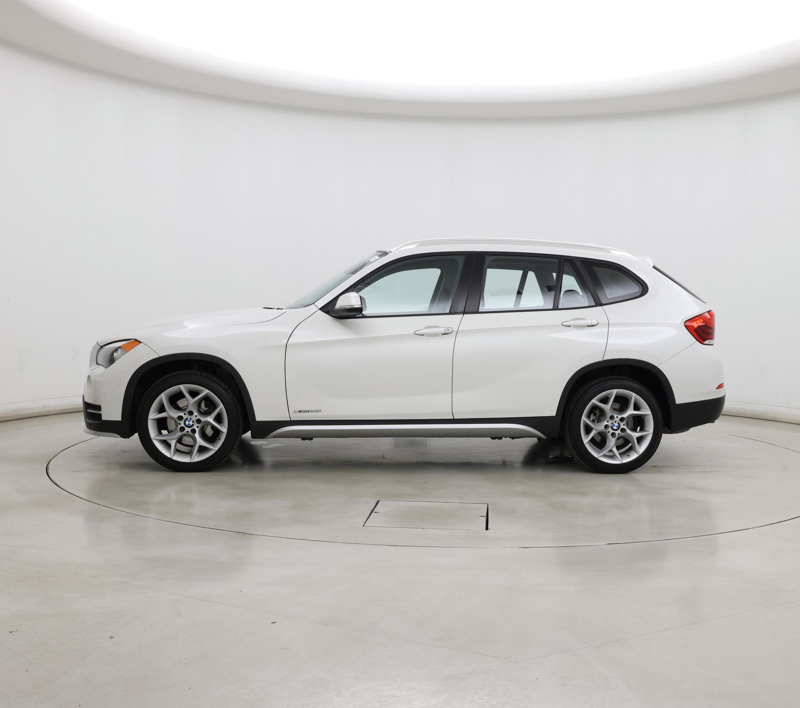 Thumbnail: 2015 BMW X1 - 3