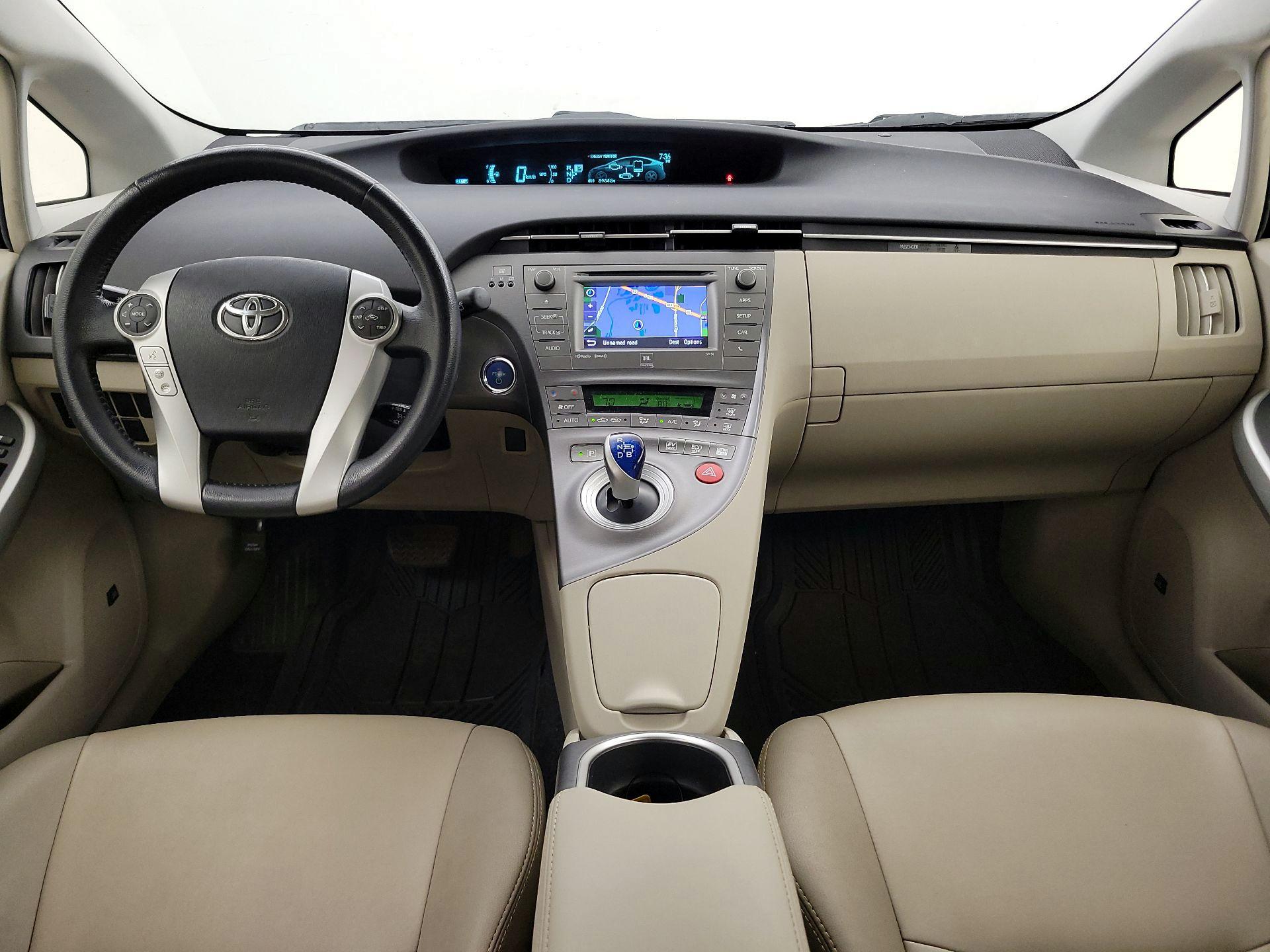 Thumbnail: 2015 Toyota Prius - 9
