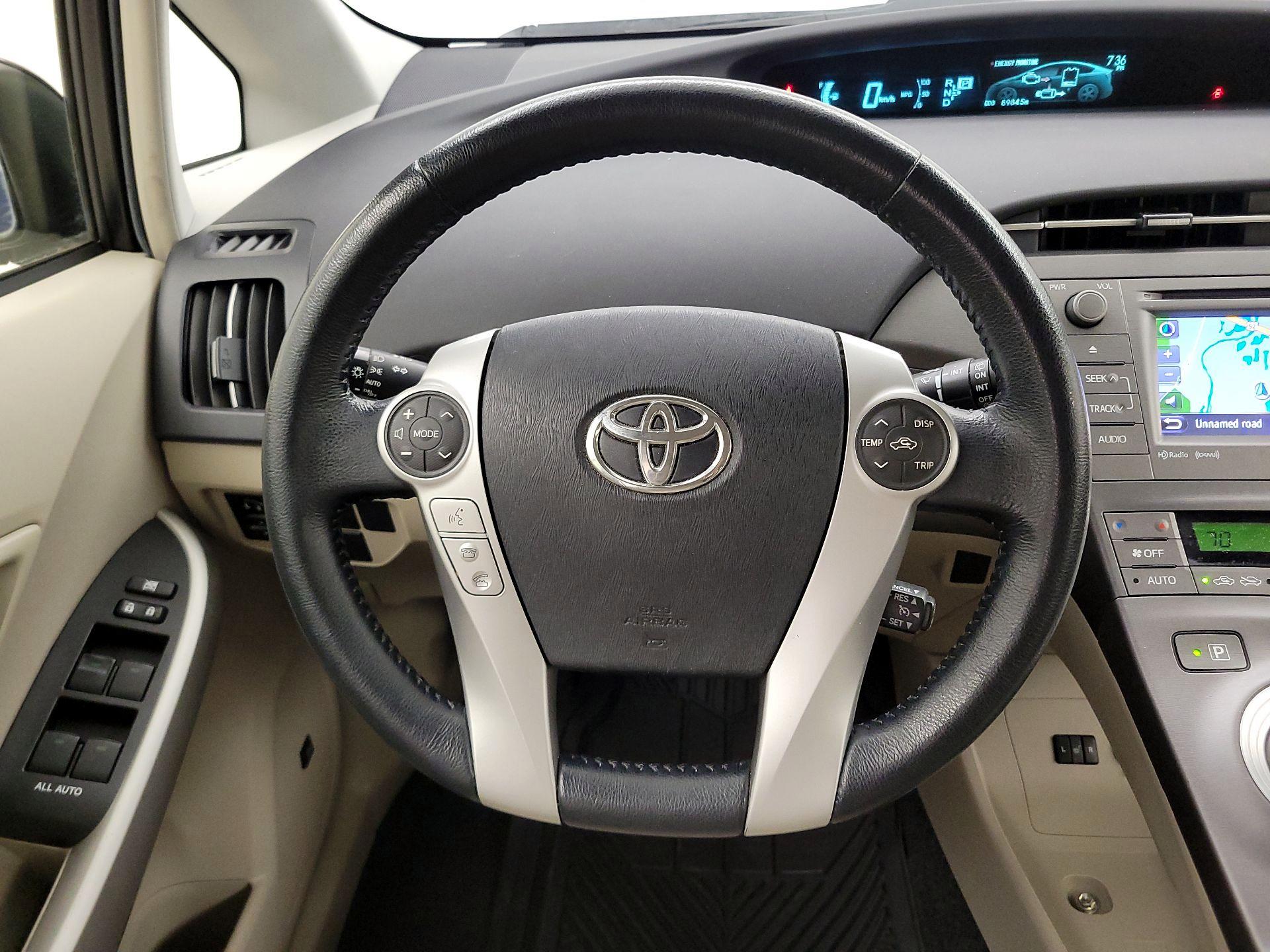 Thumbnail: 2015 Toyota Prius - 10