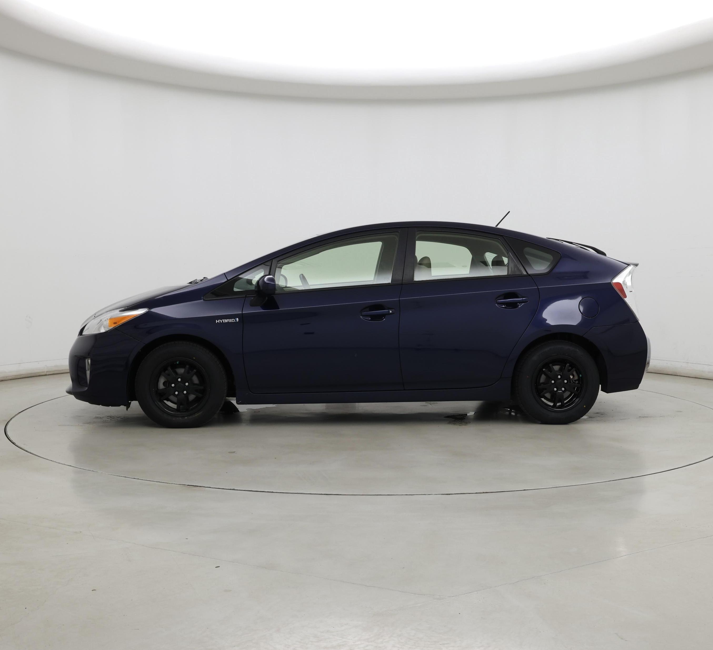 Thumbnail: 2015 Toyota Prius - 3