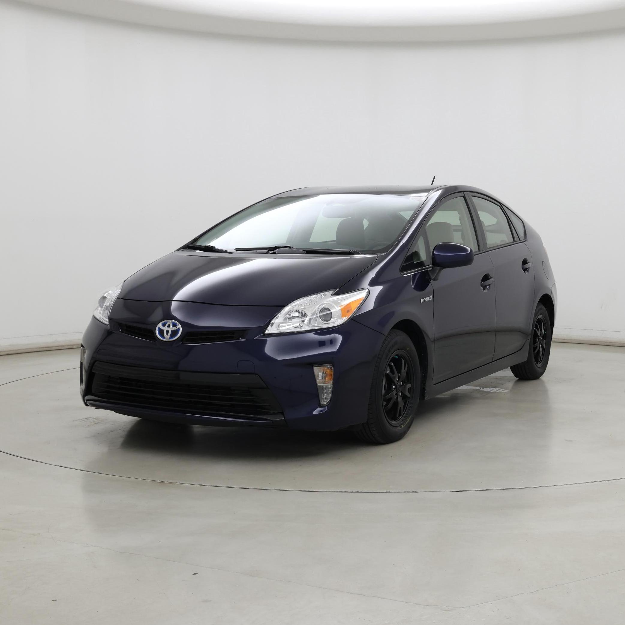 Thumbnail: 2015 Toyota Prius - 4