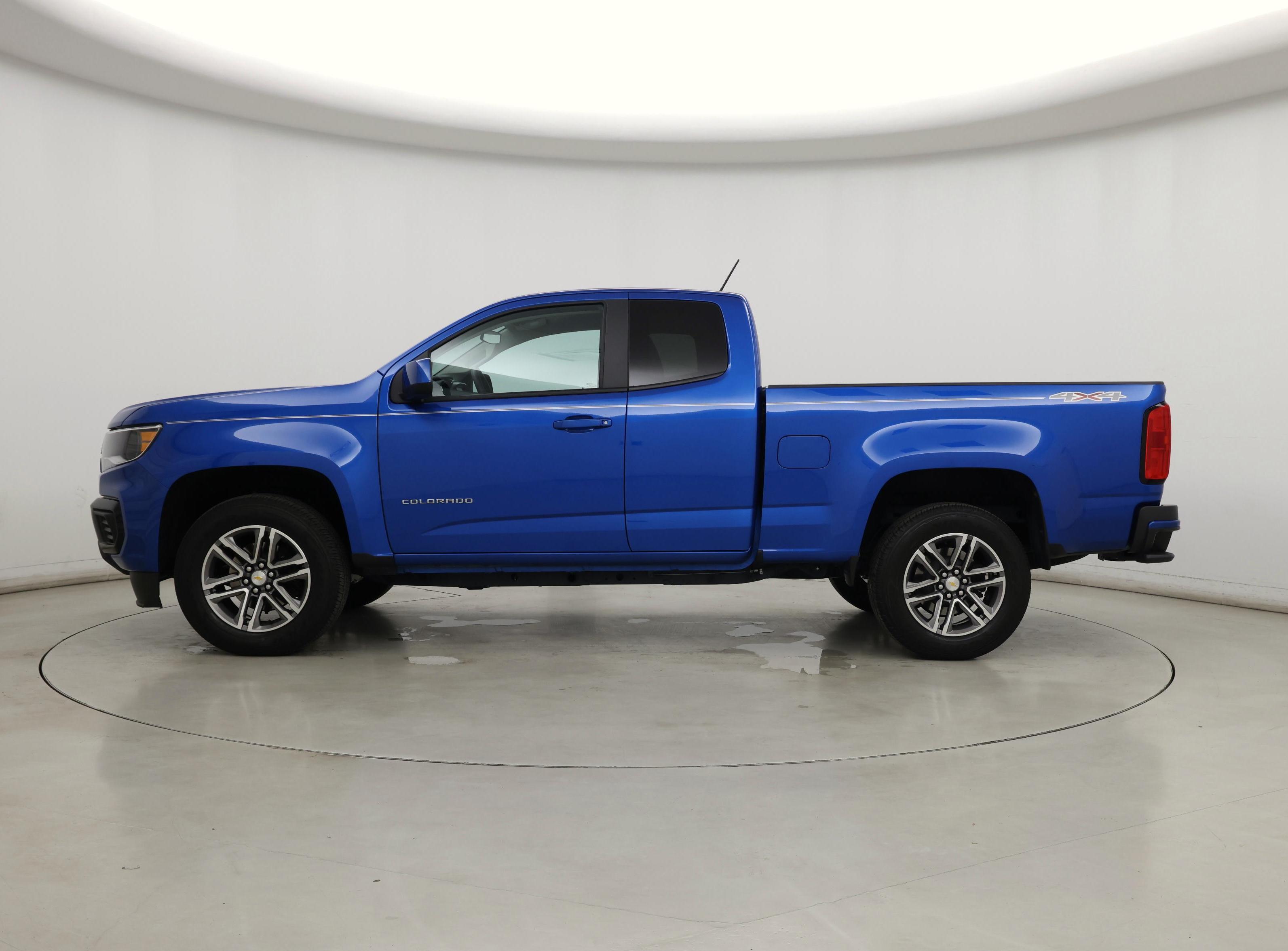 Thumbnail: 2021 Chevrolet Colorado - 3