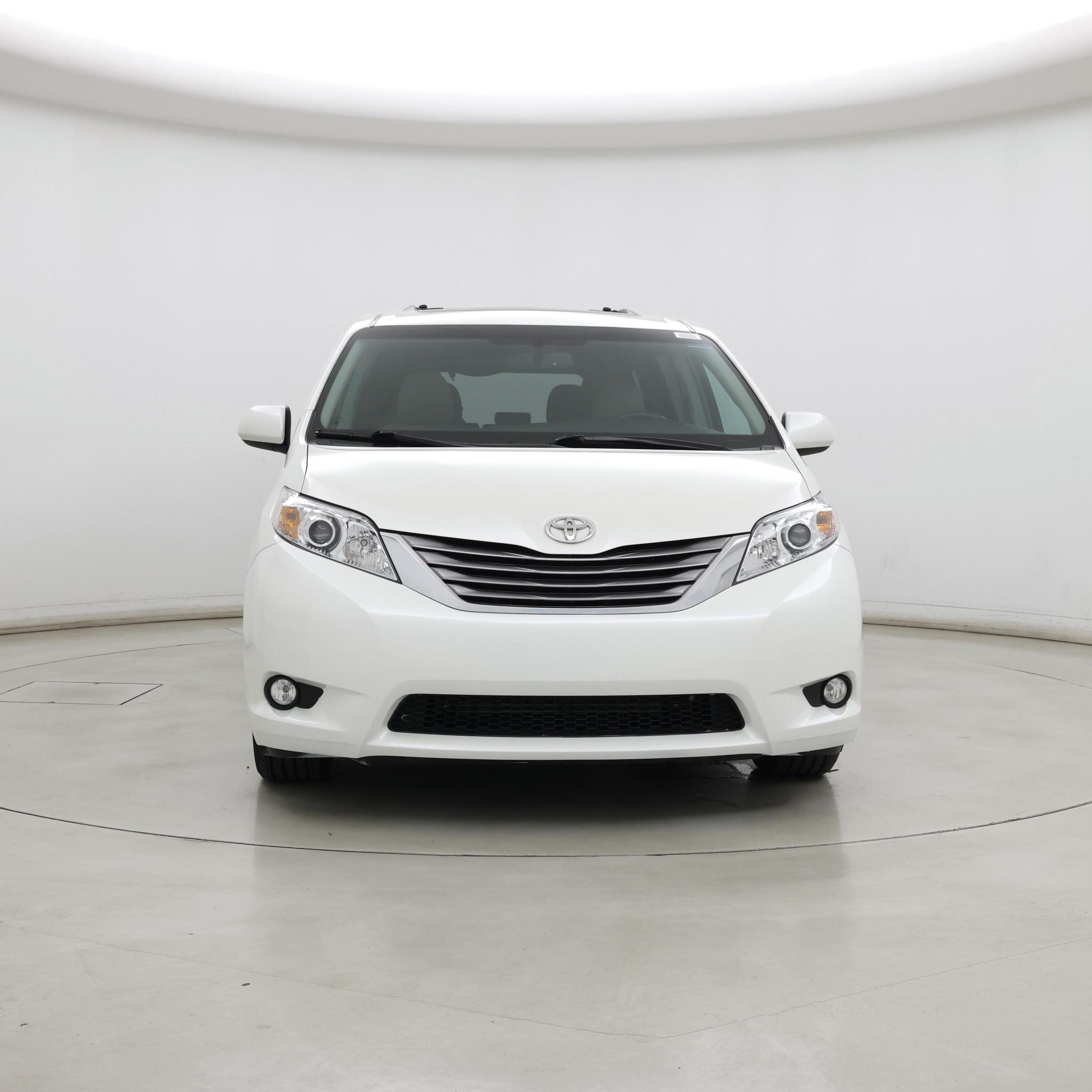 Thumbnail: 2017 Toyota Sienna - 5