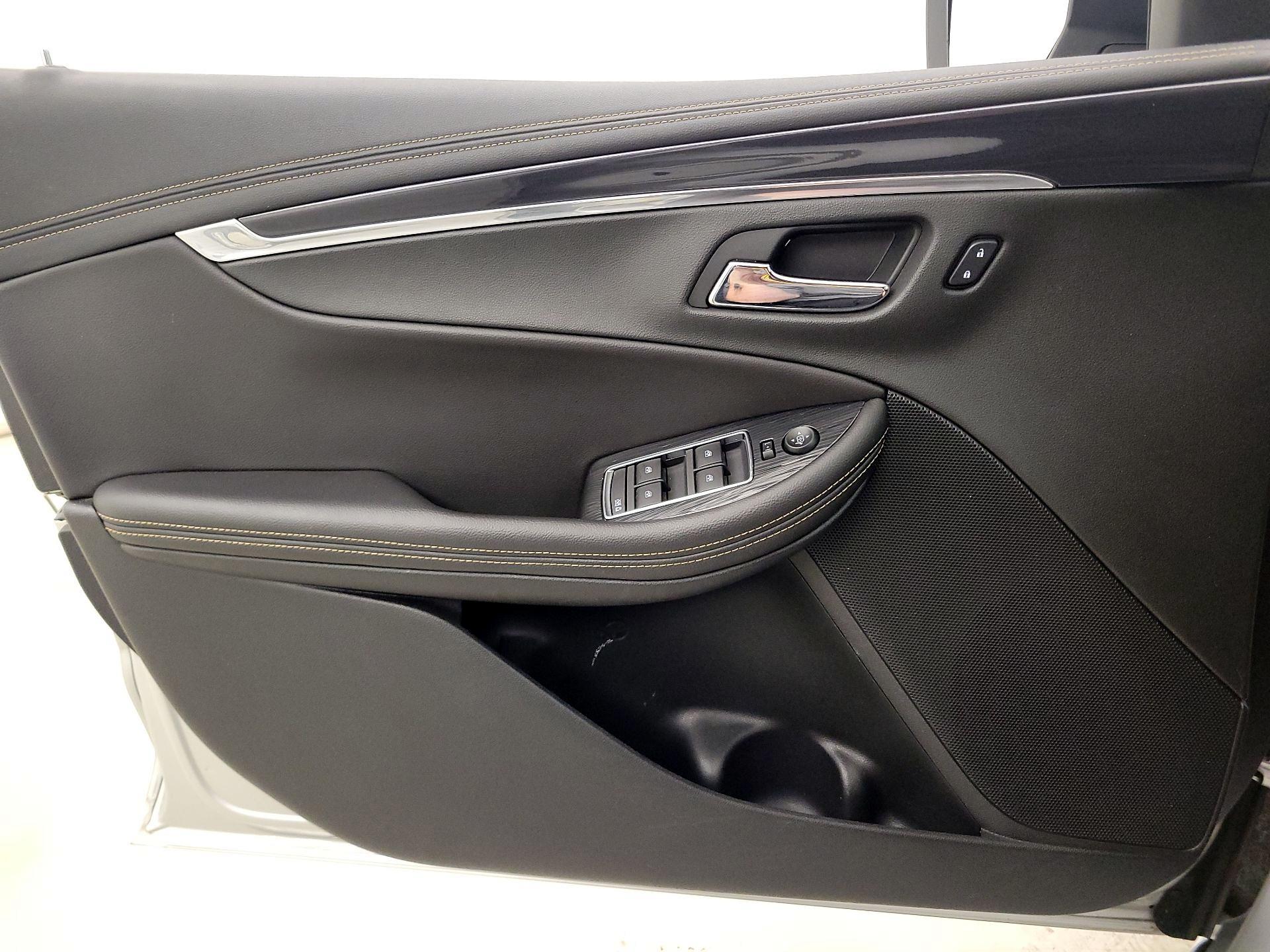 Thumbnail: 2016 Chevrolet Impala - 12