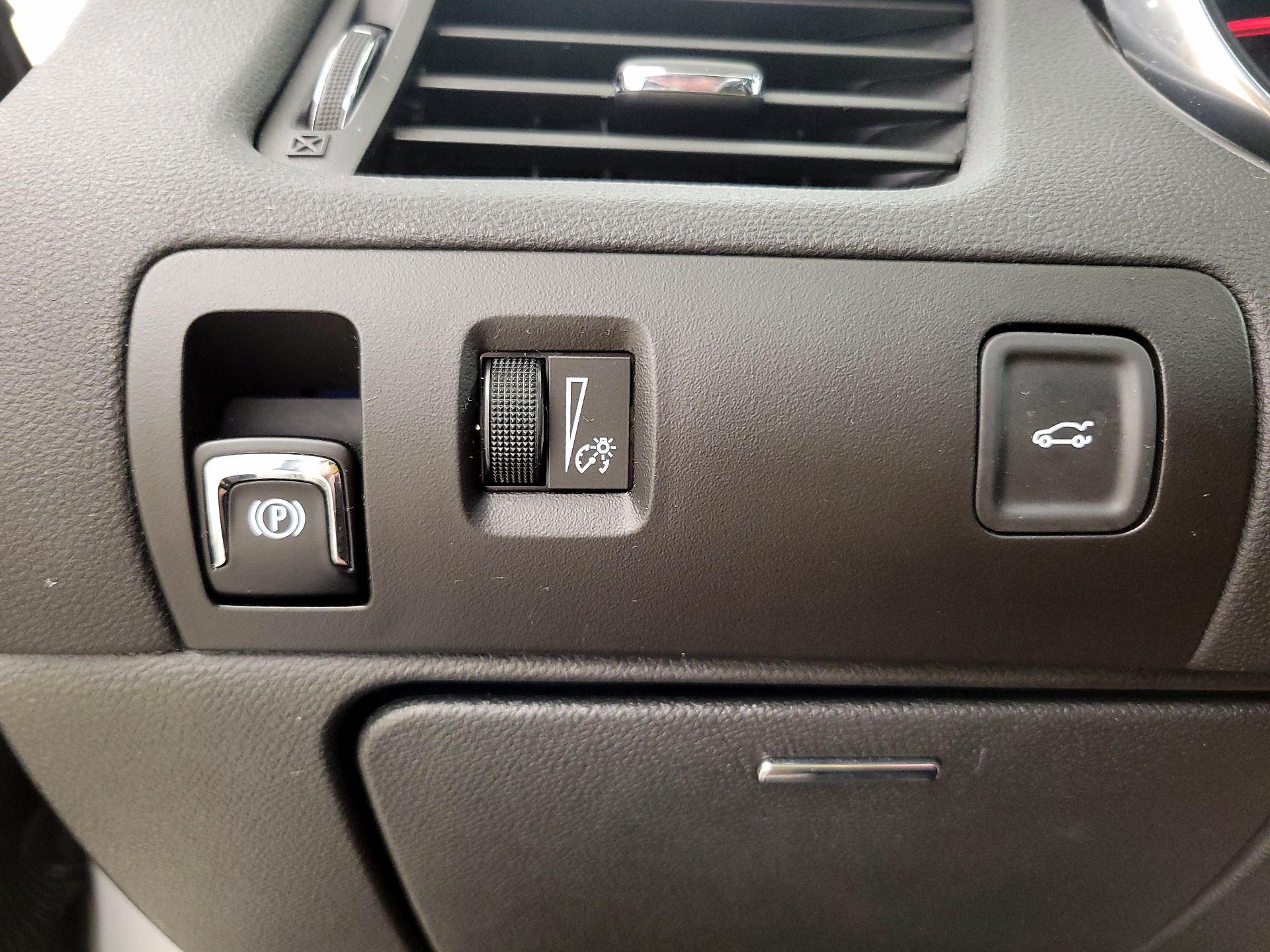 Thumbnail: 2016 Chevrolet Impala - 13
