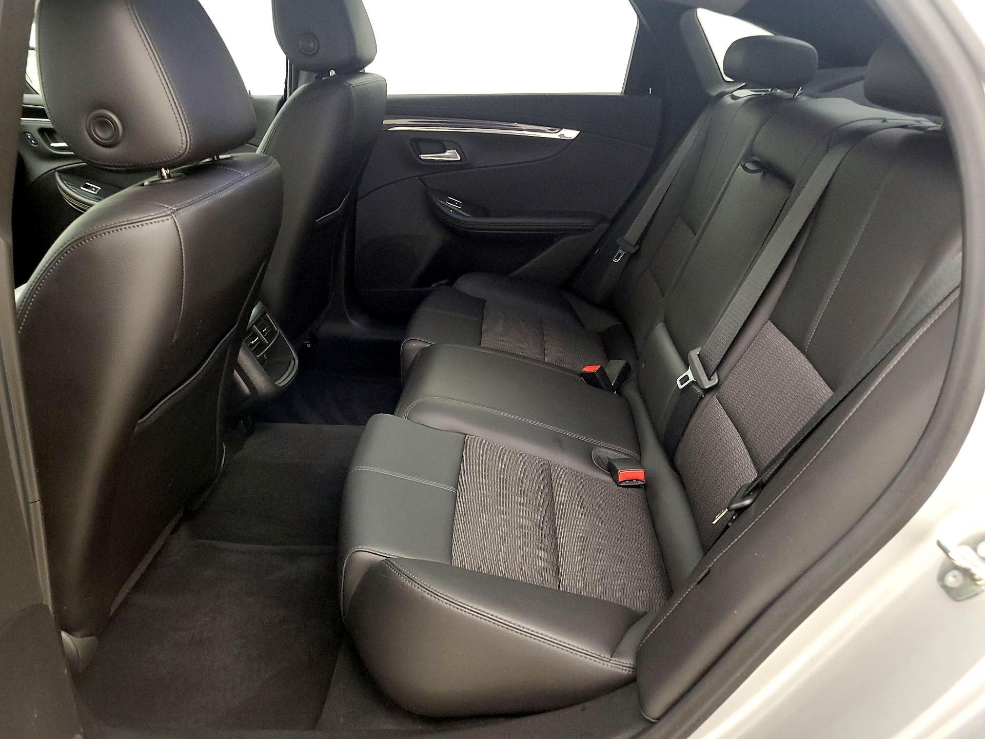 Thumbnail: 2016 Chevrolet Impala - 18