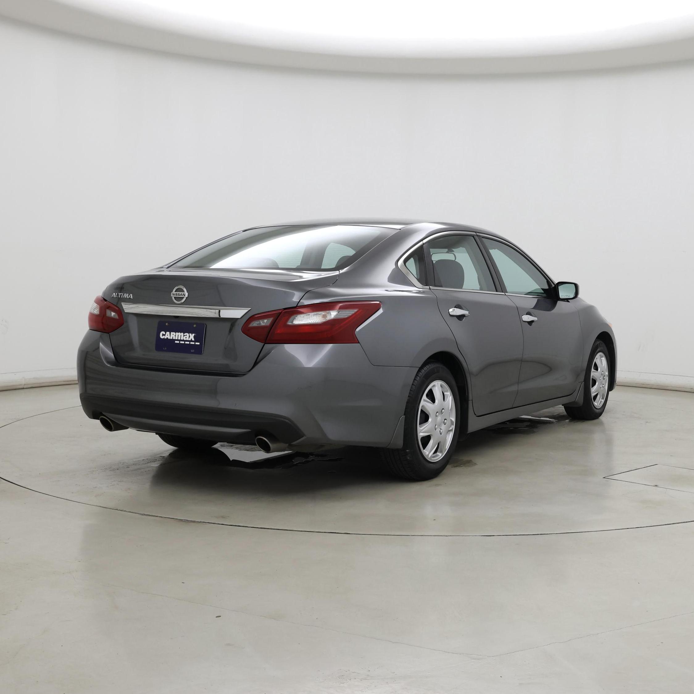 Thumbnail: 2018 Nissan Altima - 8