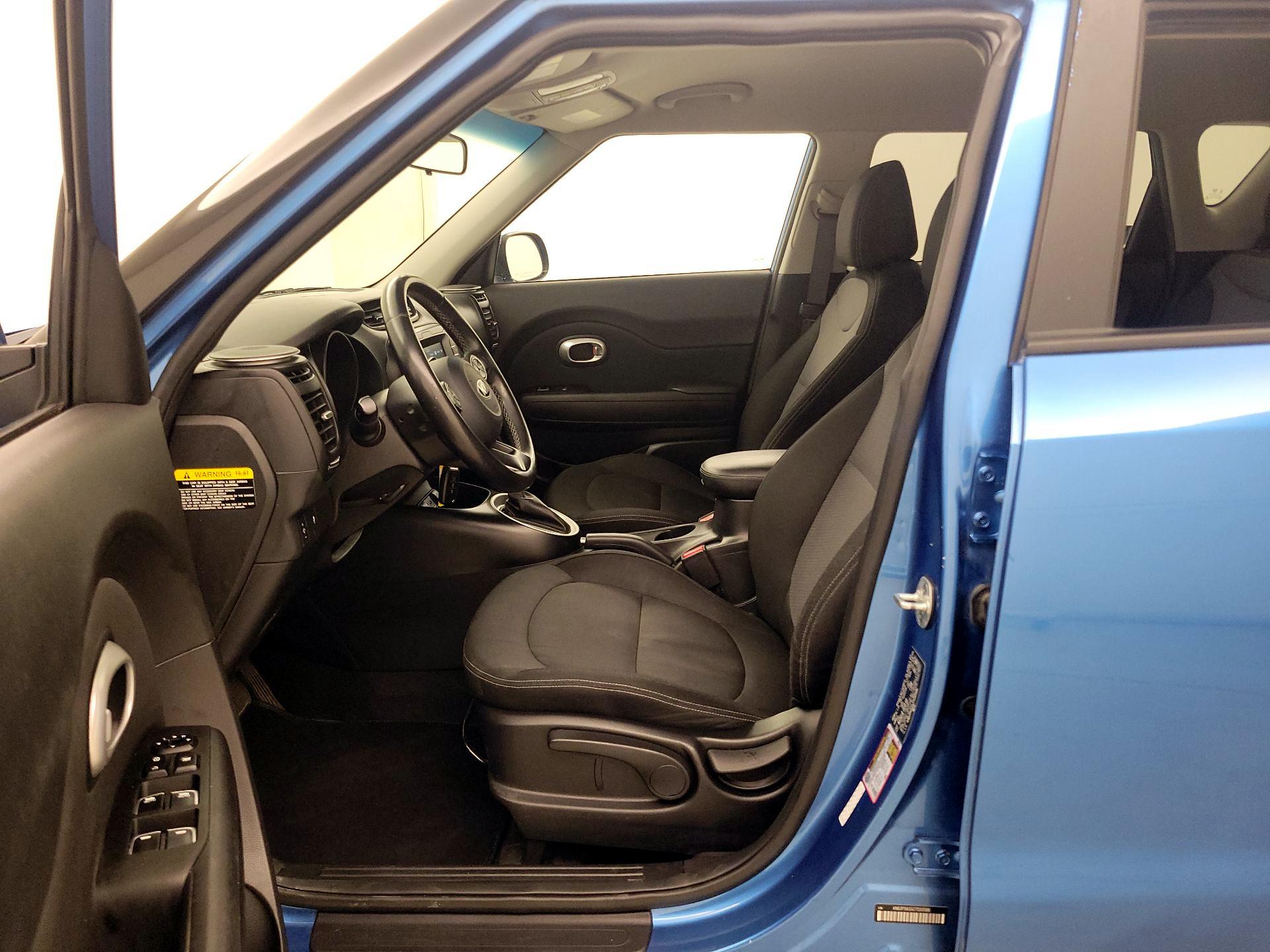 Thumbnail: 2018 Kia Soul - 11