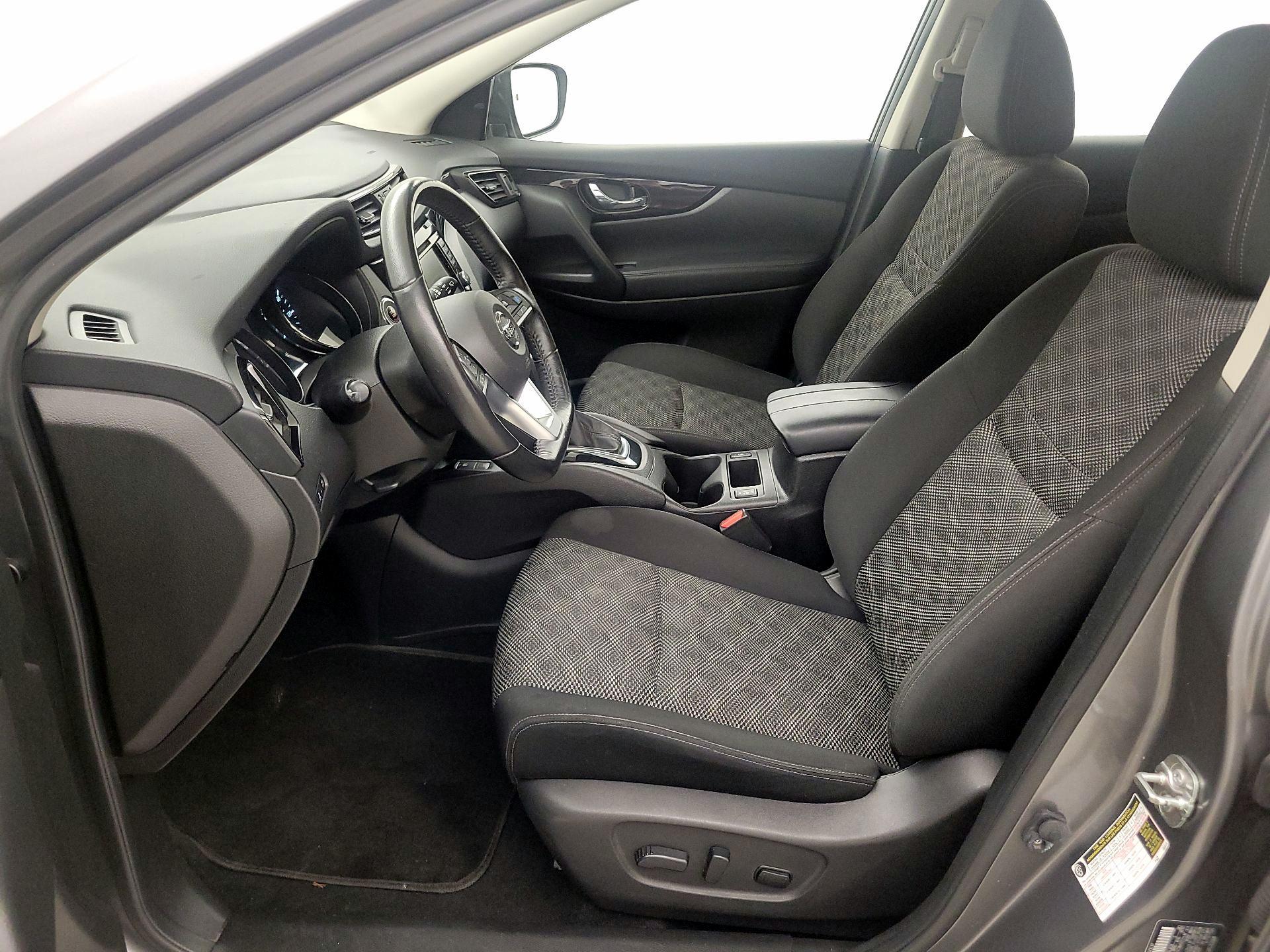 Thumbnail: 2019 Nissan Rogue Sport - 11