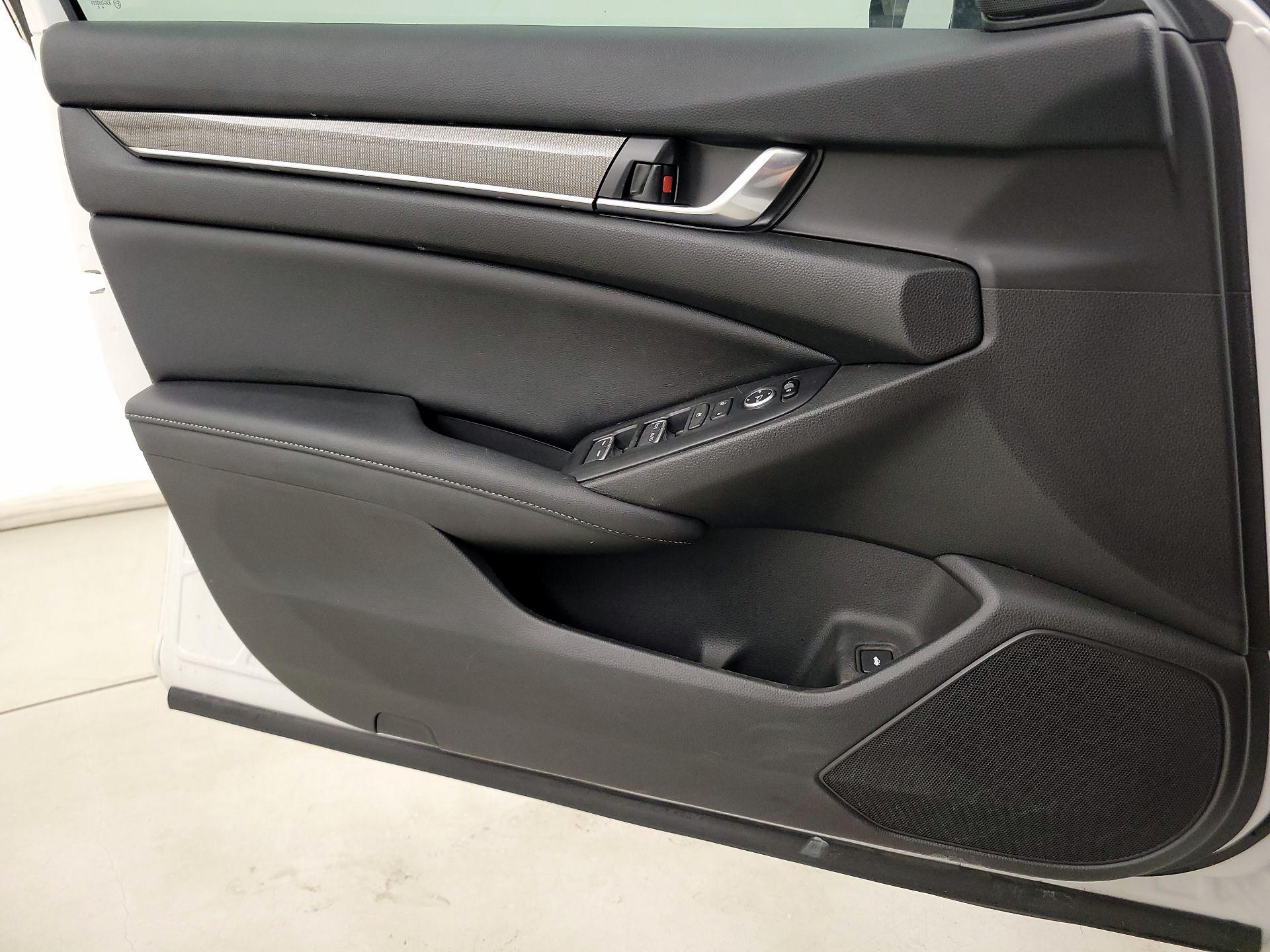 Thumbnail: 2019 Honda Accord - 12