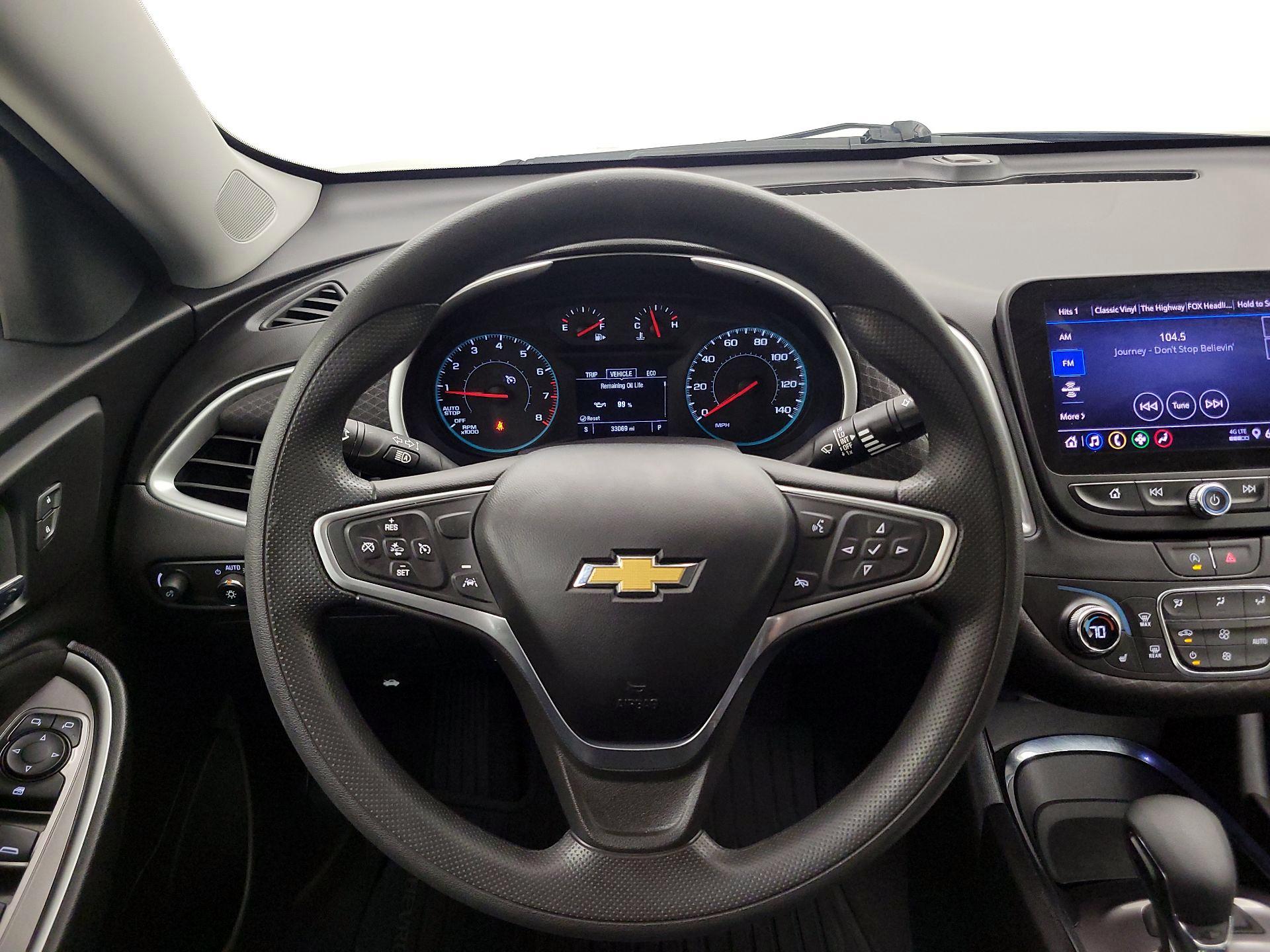 Thumbnail: 2023 Chevrolet Malibu - 10