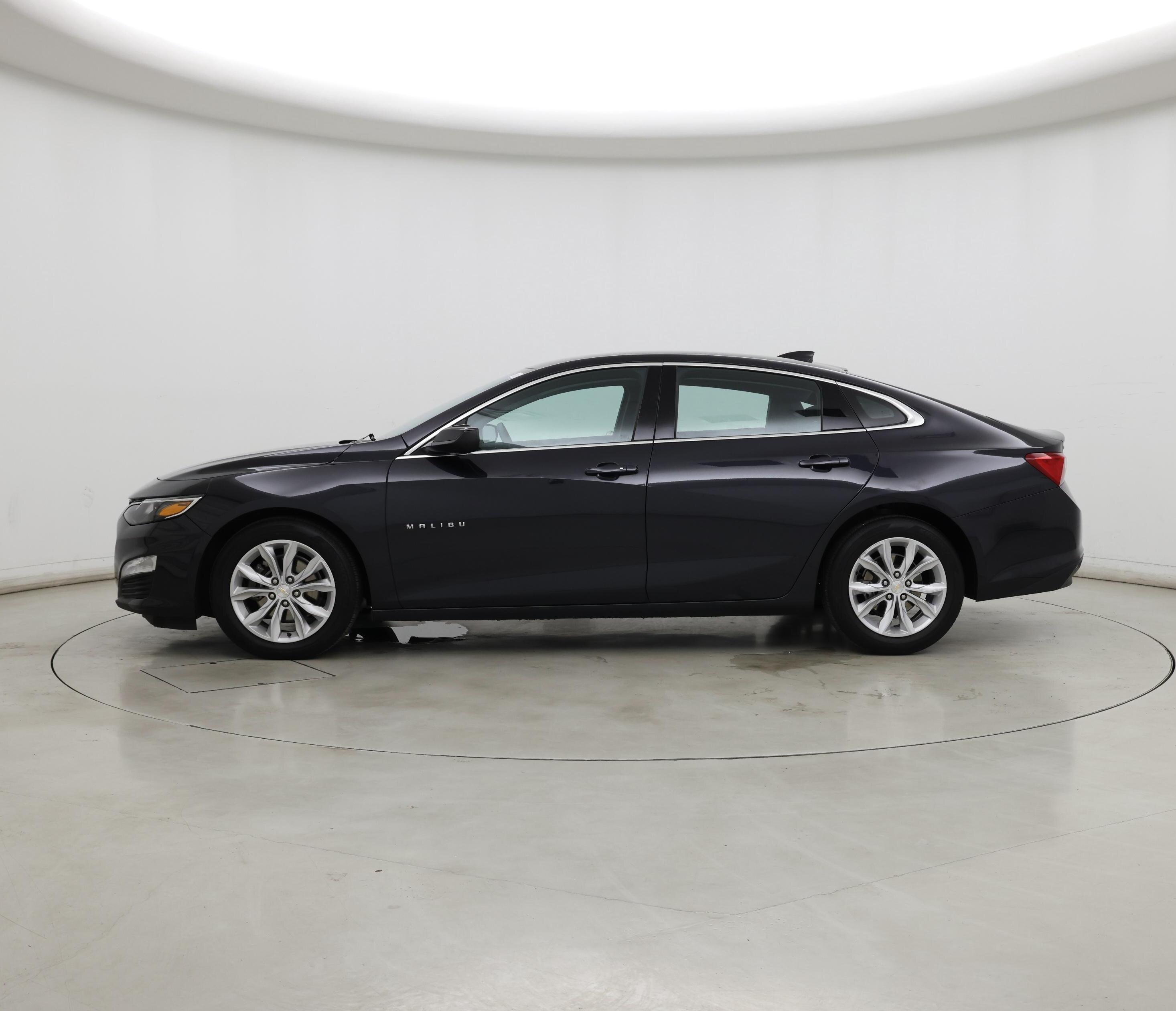 Thumbnail: 2023 Chevrolet Malibu - 3