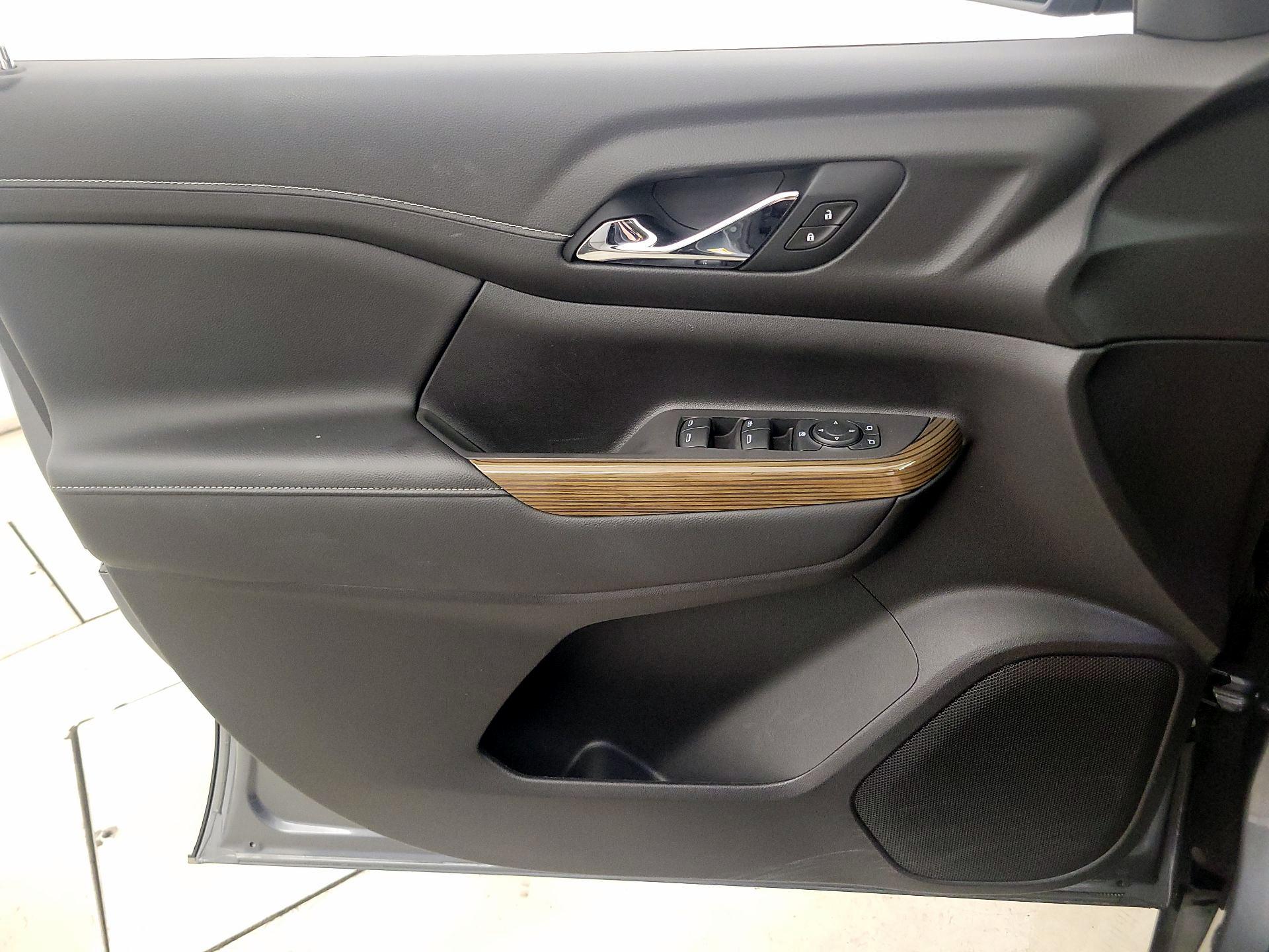 Thumbnail: 2020 GMC Acadia - 12