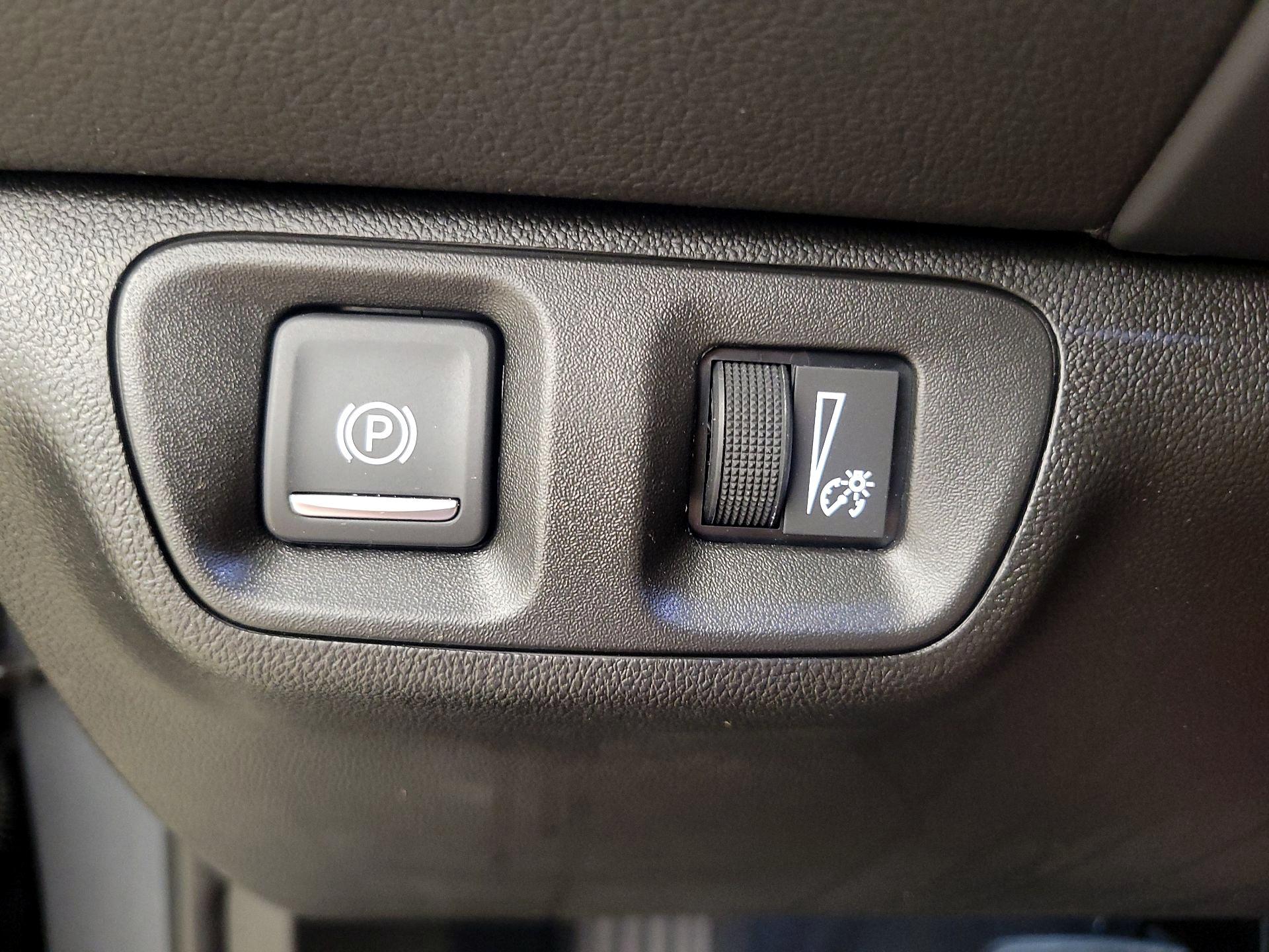 Thumbnail: 2020 GMC Acadia - 13