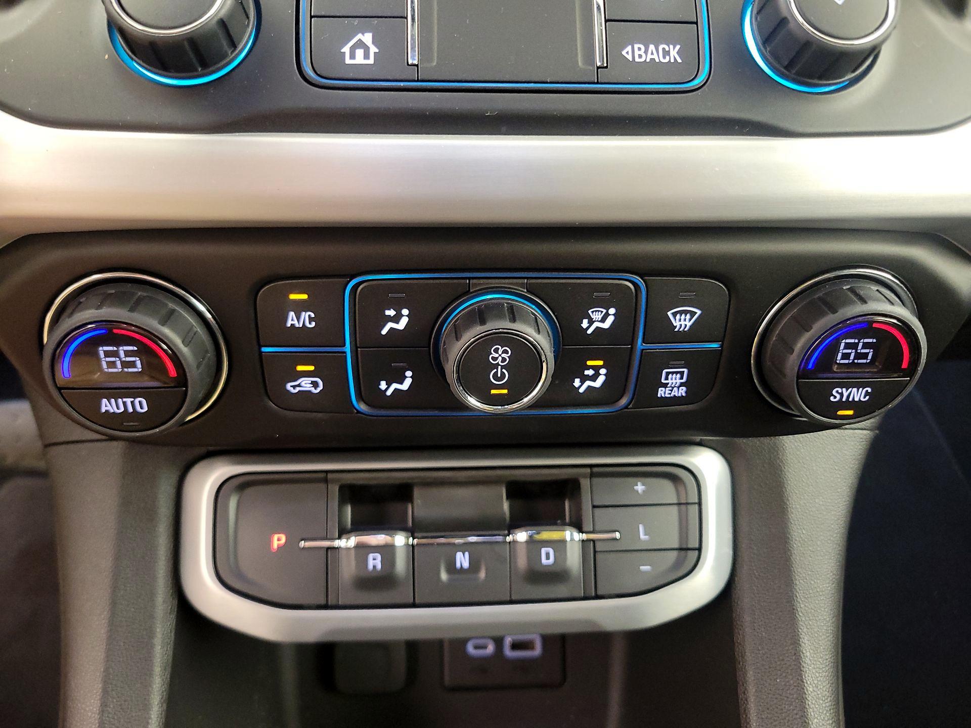 Thumbnail: 2020 GMC Acadia - 16