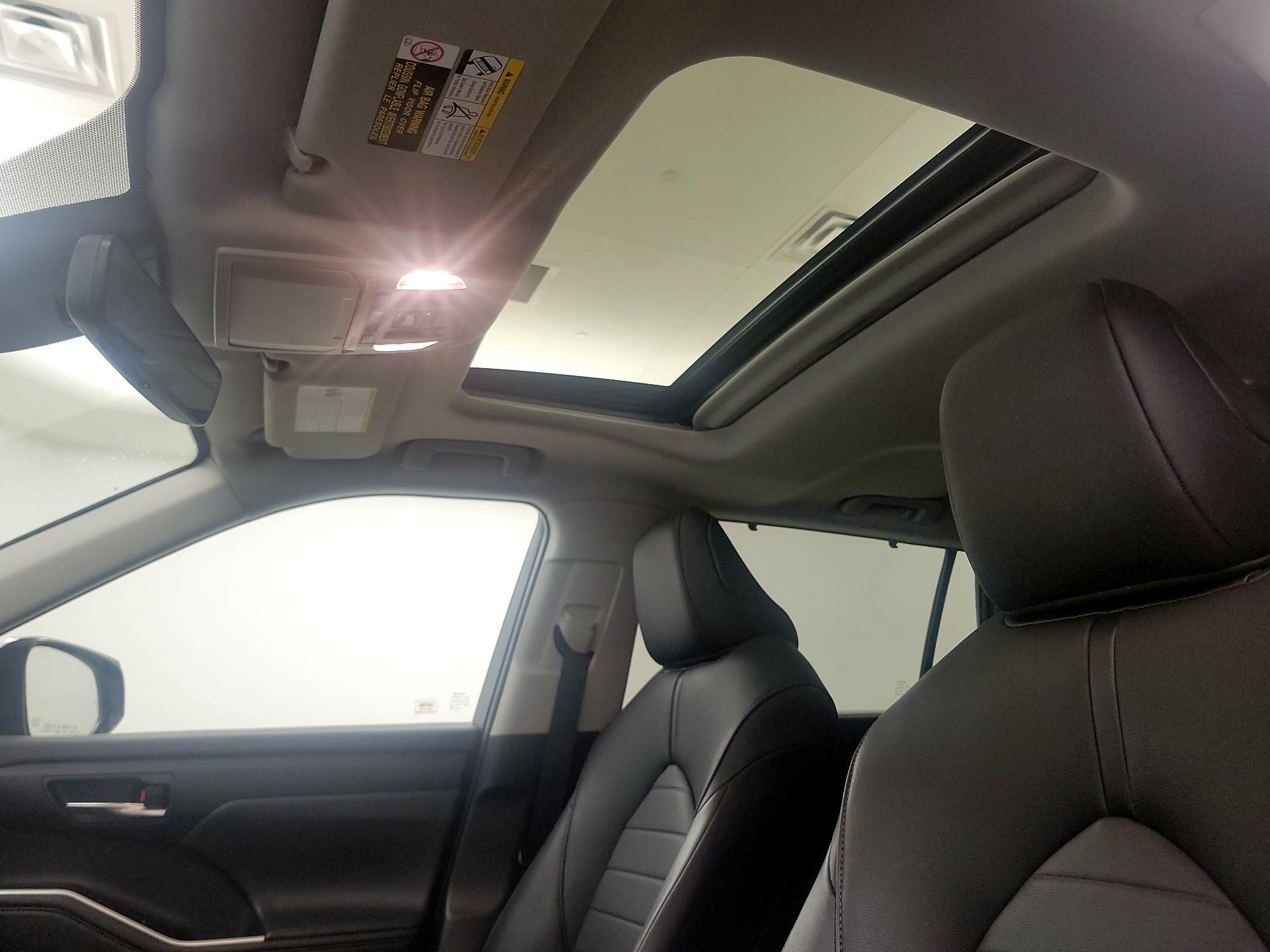 Thumbnail: 2020 Toyota Highlander - 19