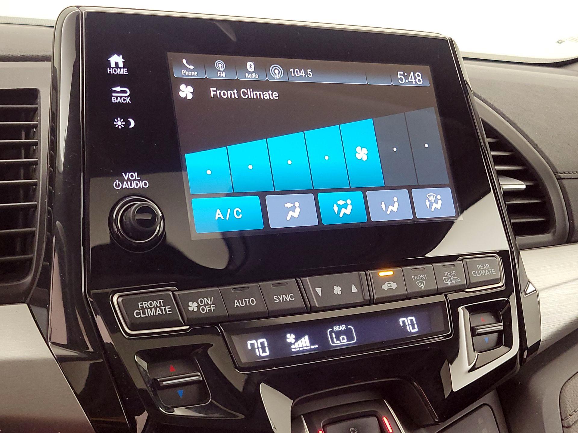 Thumbnail: 2019 Honda Odyssey - 16