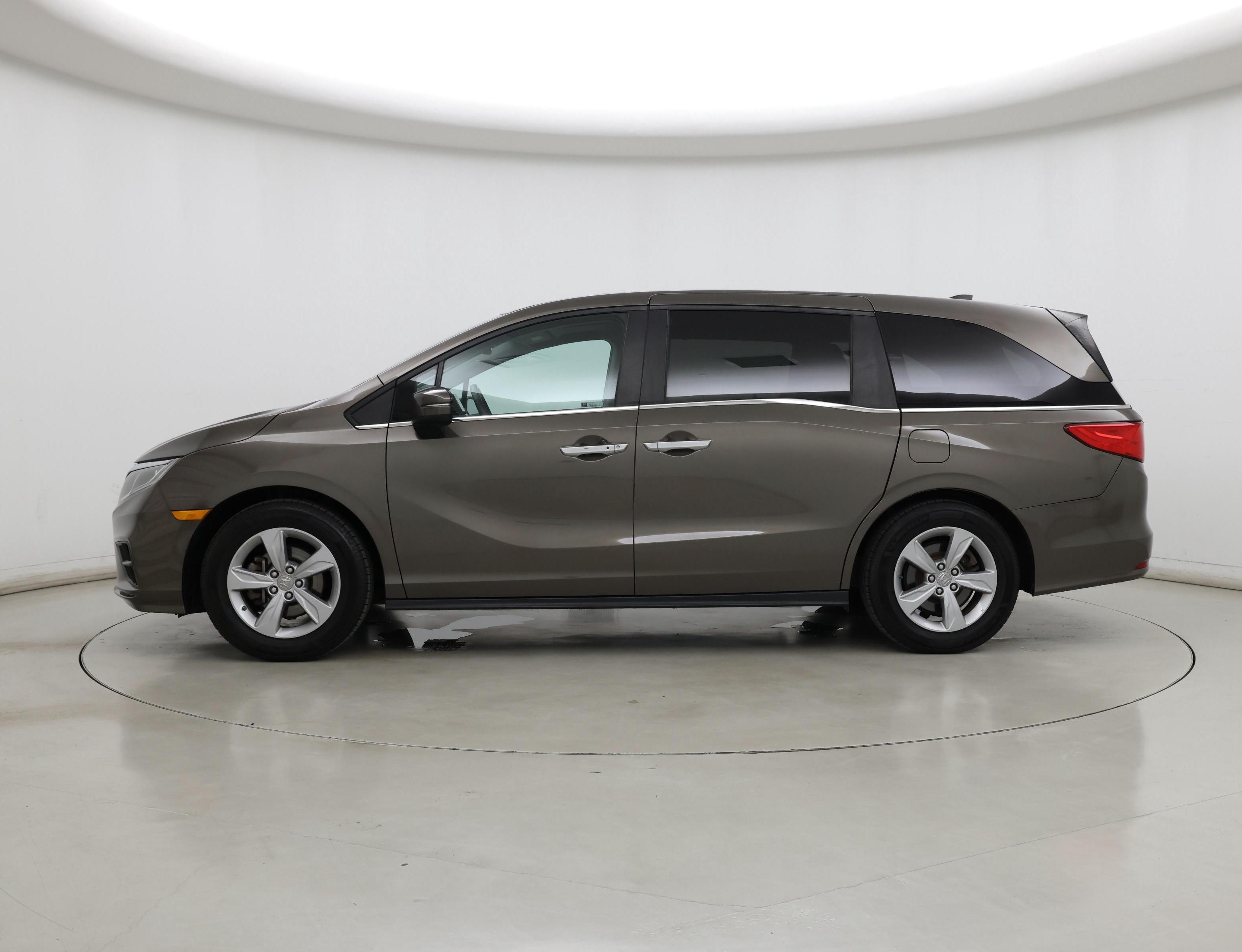 Thumbnail: 2019 Honda Odyssey - 3