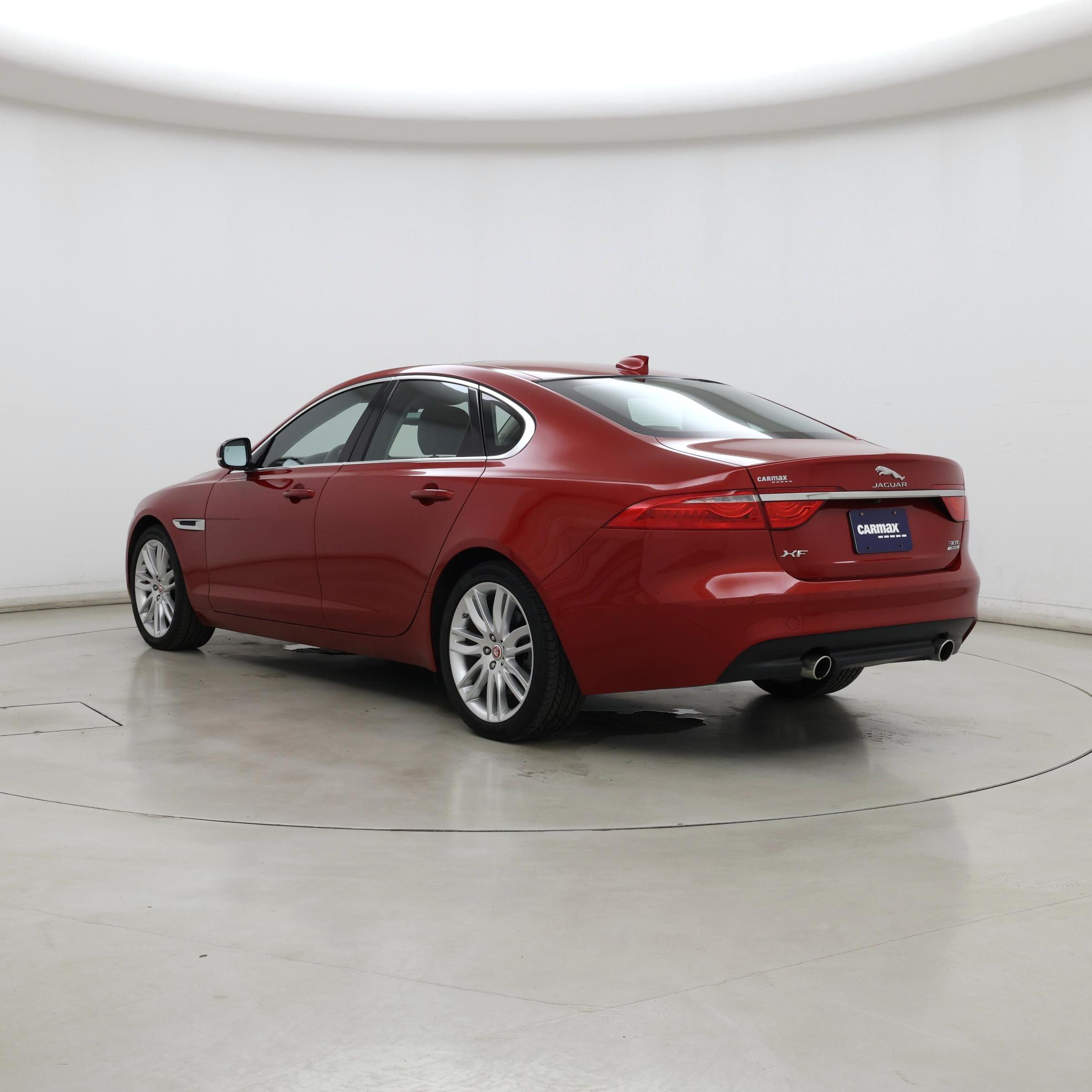 Thumbnail: 2020 Jaguar XF - 2