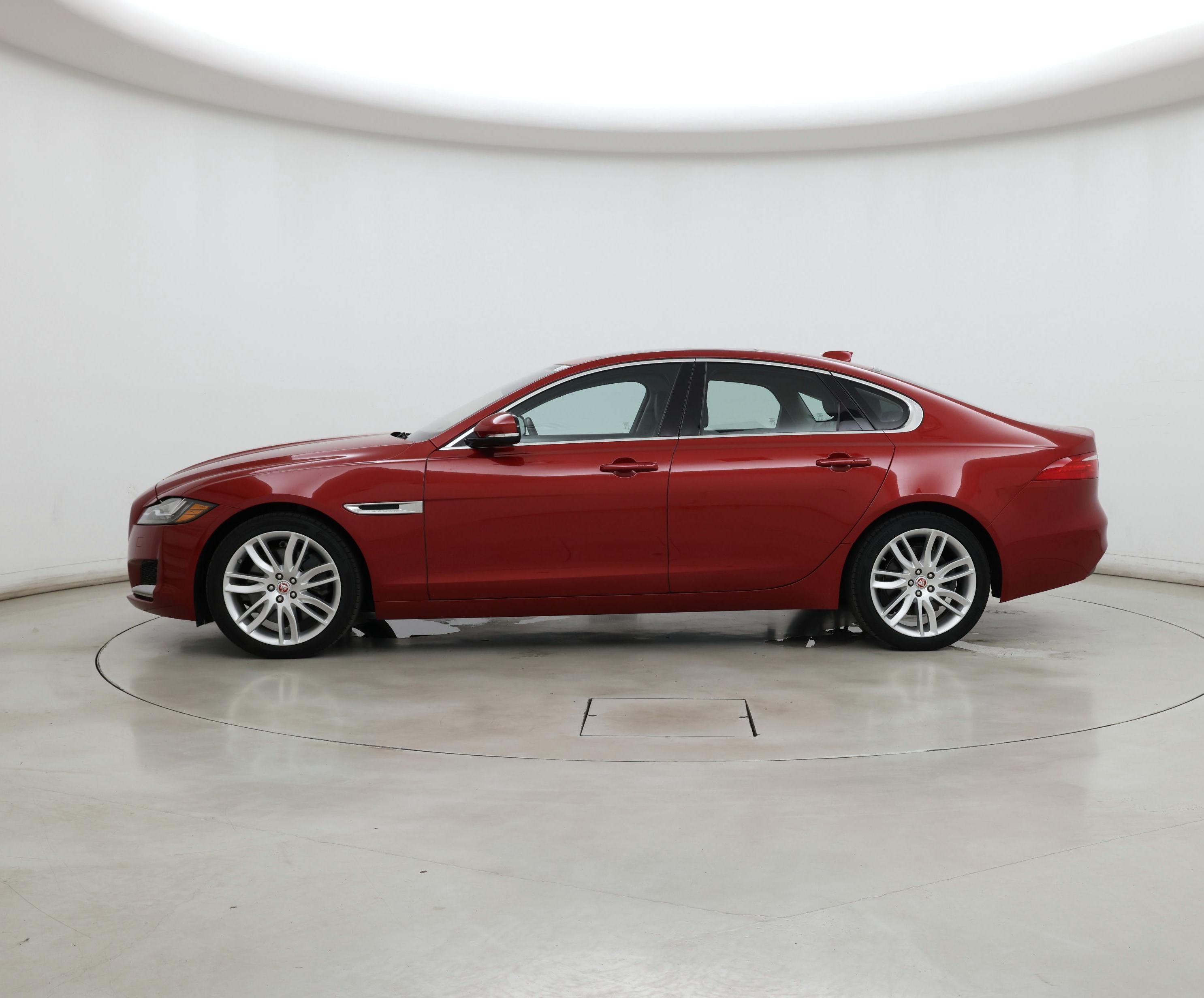Thumbnail: 2020 Jaguar XF - 3