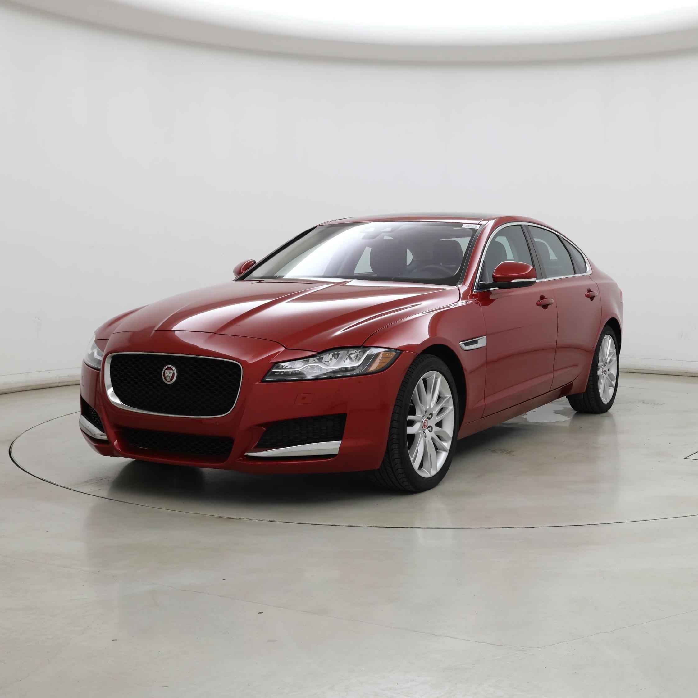 Thumbnail: 2020 Jaguar XF - 4