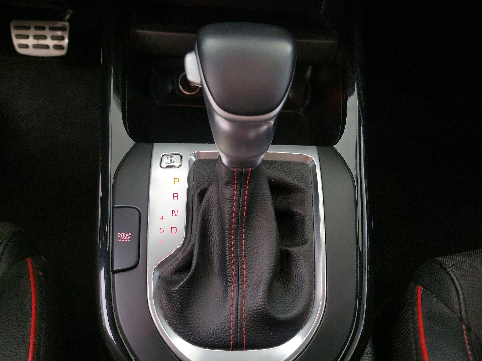 Thumbnail: 2020 Kia Forte - 17