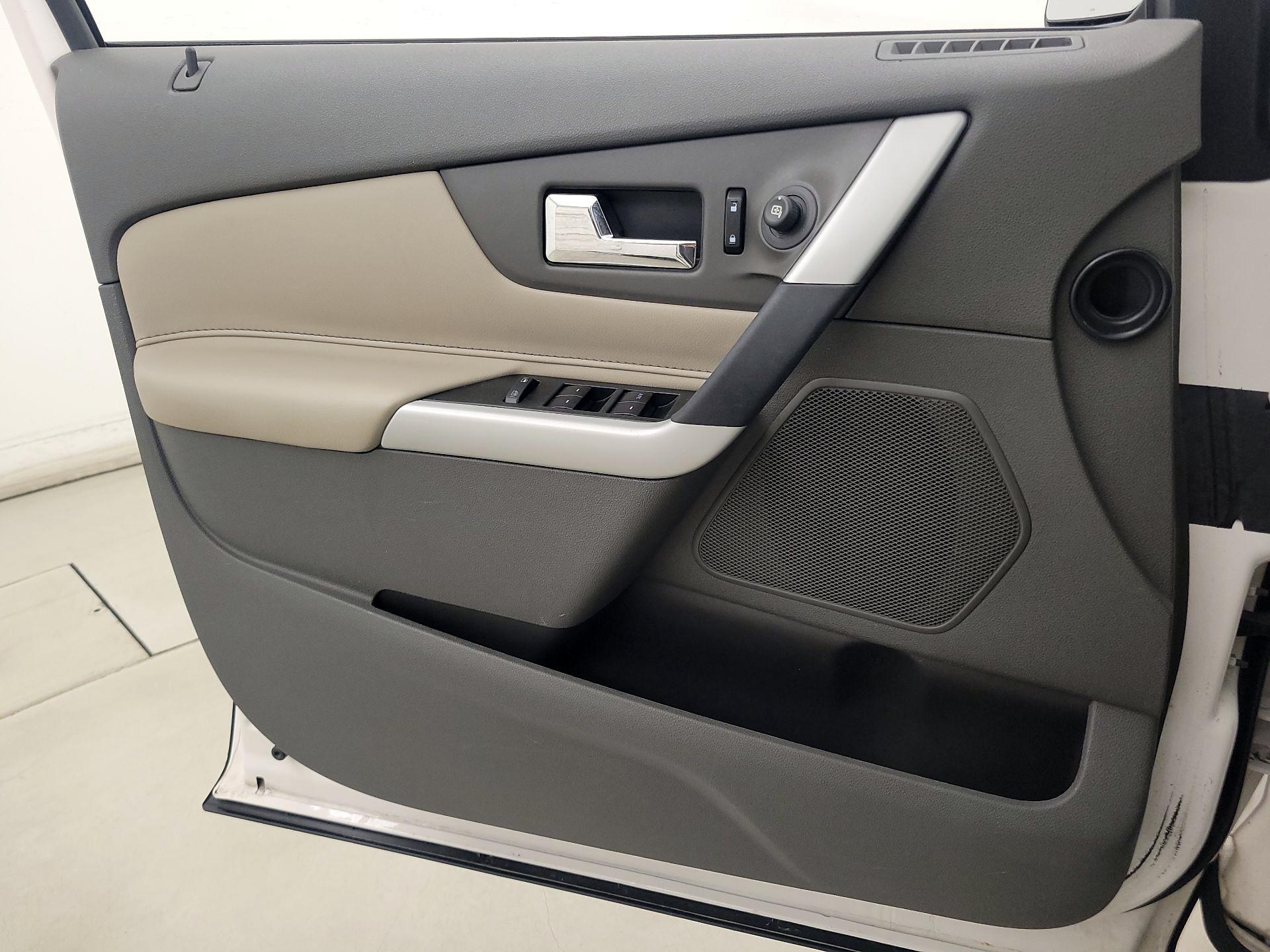 Thumbnail: 2014 Ford Edge - 12
