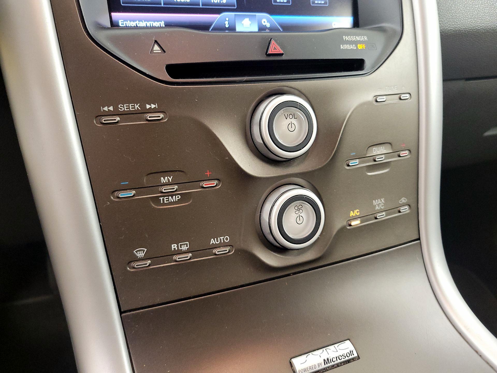 Thumbnail: 2014 Ford Edge - 16