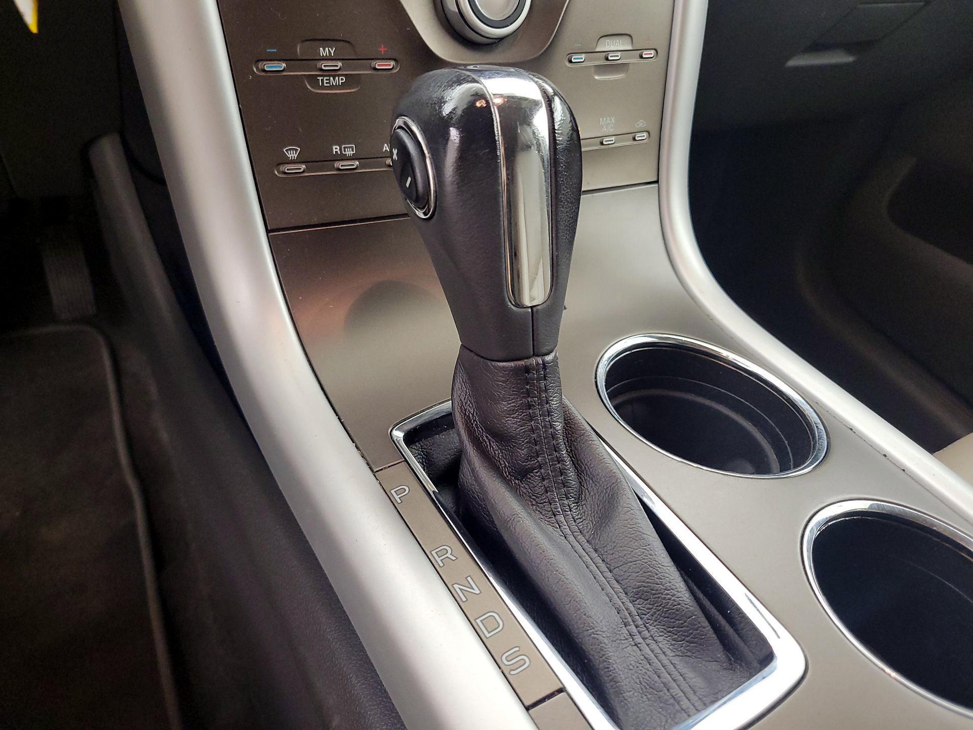 Thumbnail: 2014 Ford Edge - 17