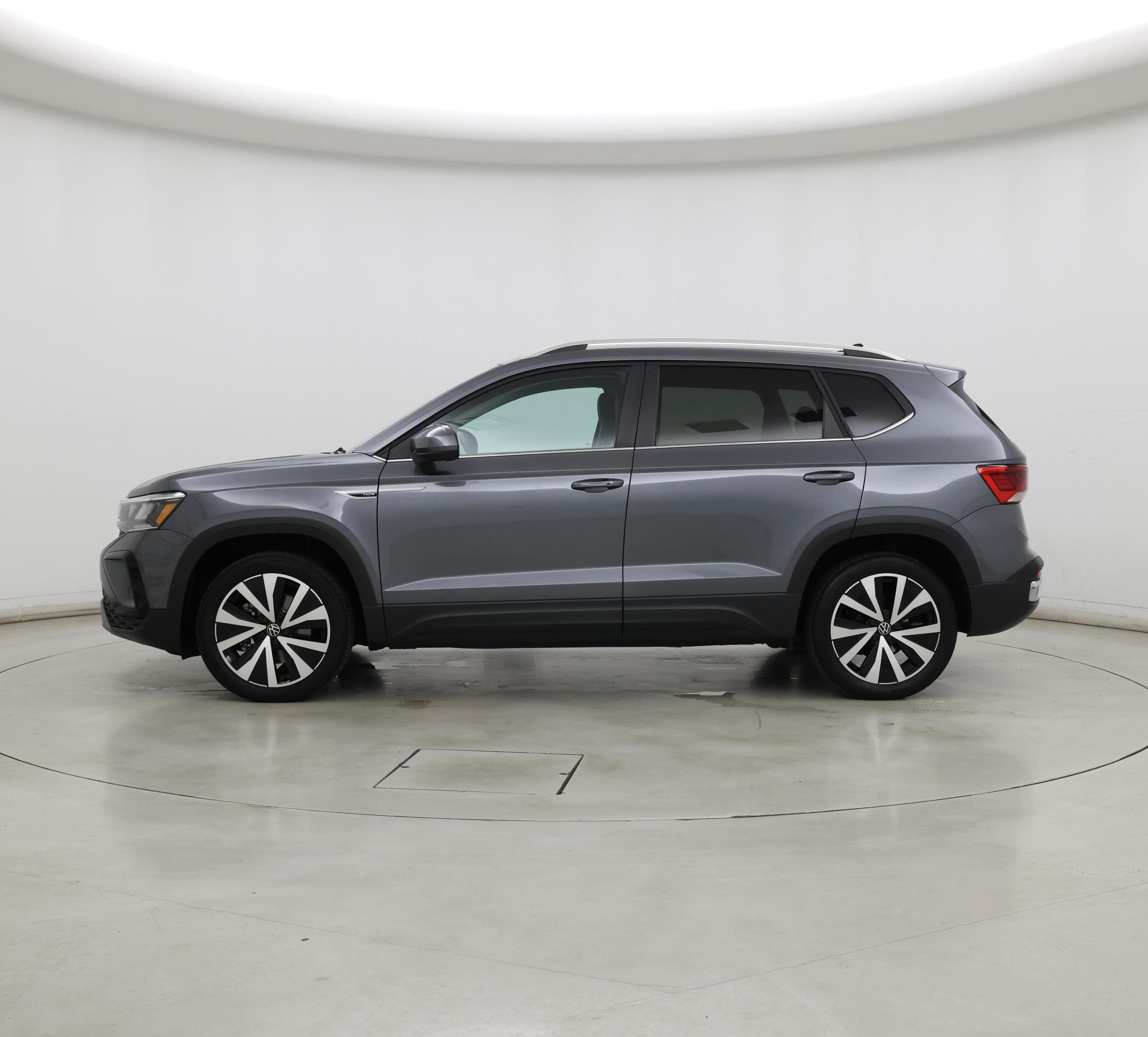 Thumbnail: 2023 Volkswagen Taos - 3