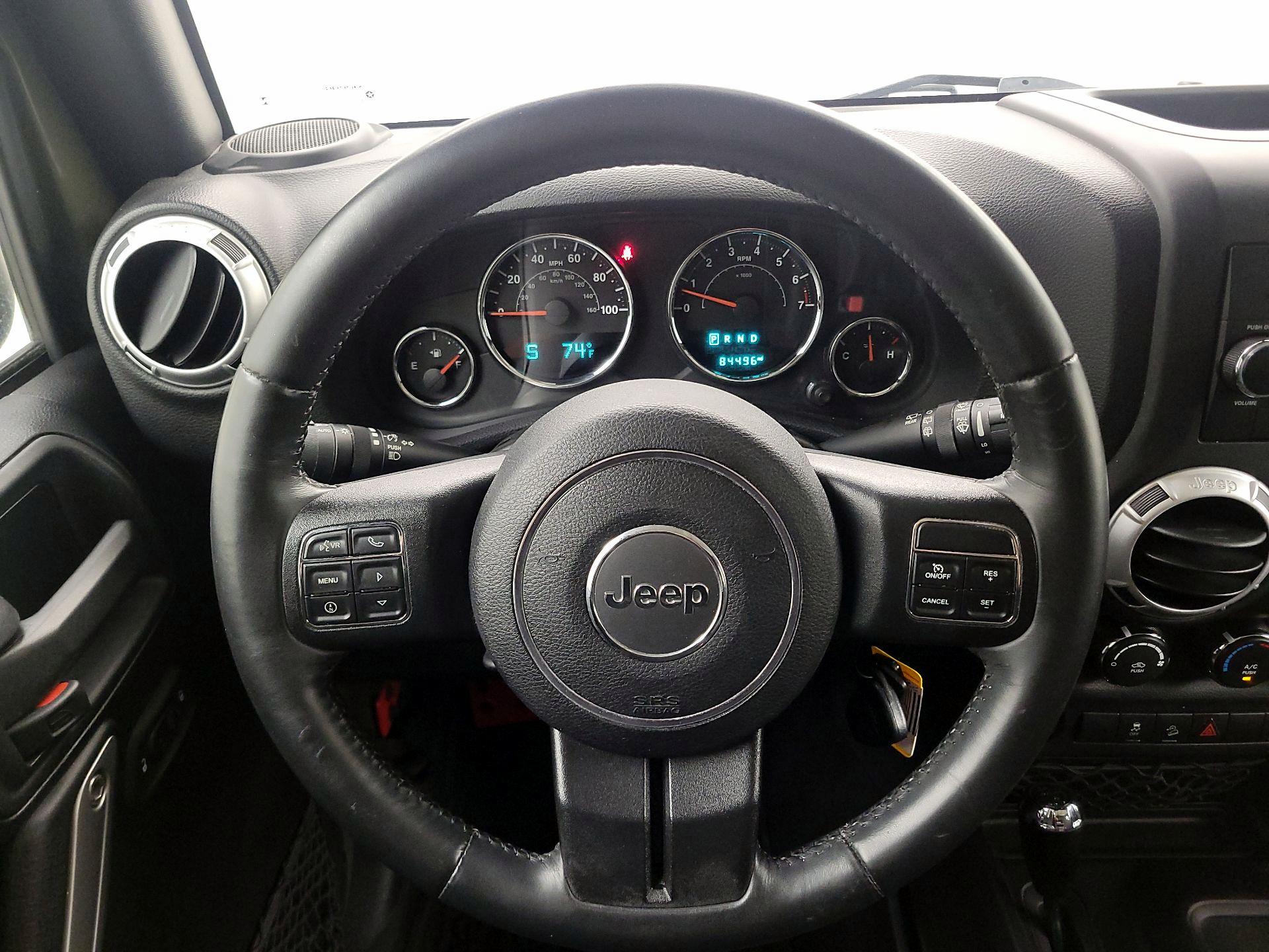 Thumbnail: 2016 Jeep Wrangler - 10